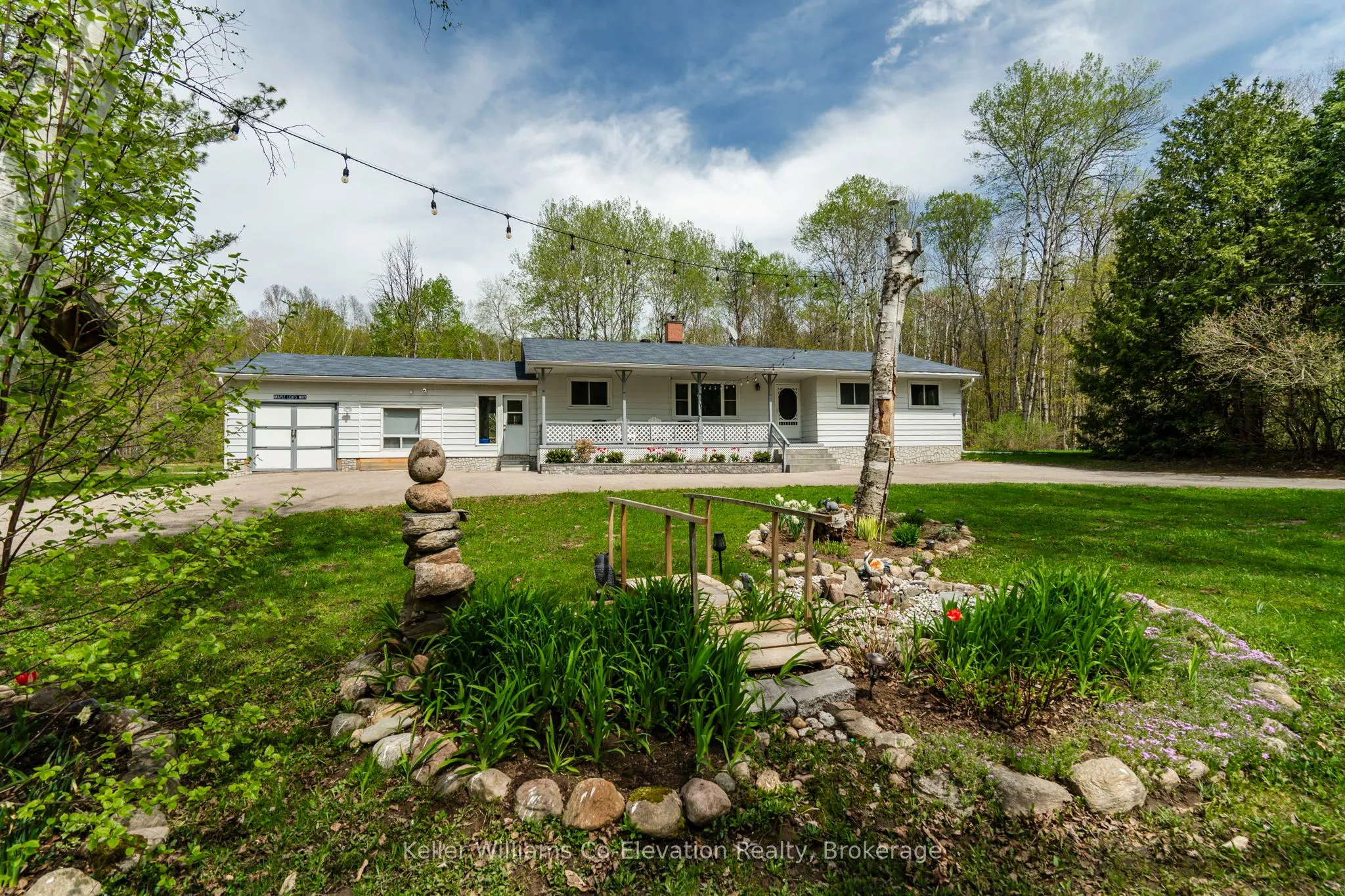 1467 Rosemount Road