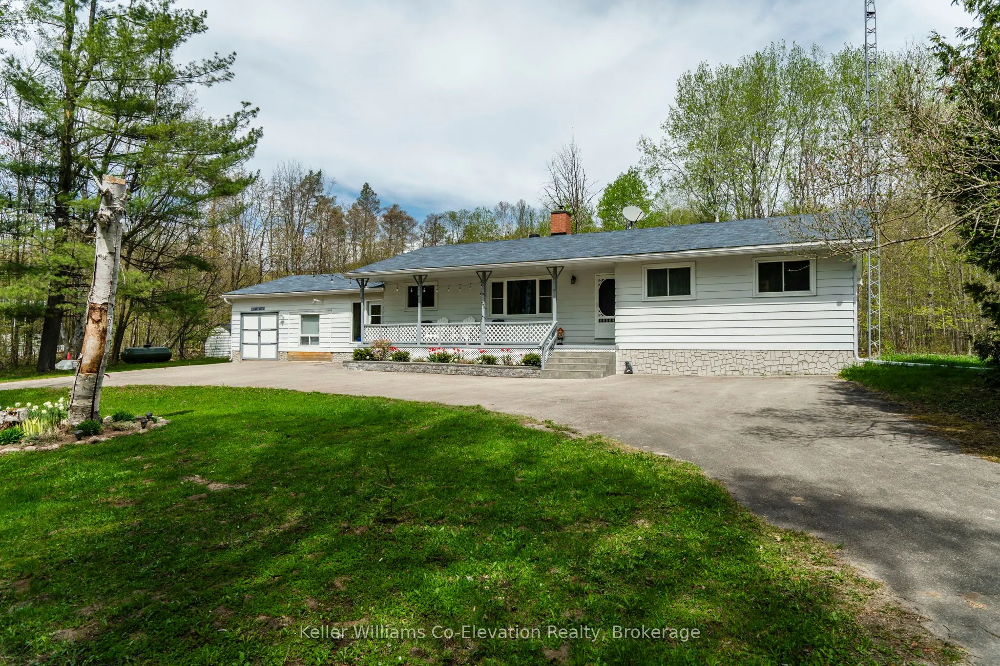 1467 Rosemount Road