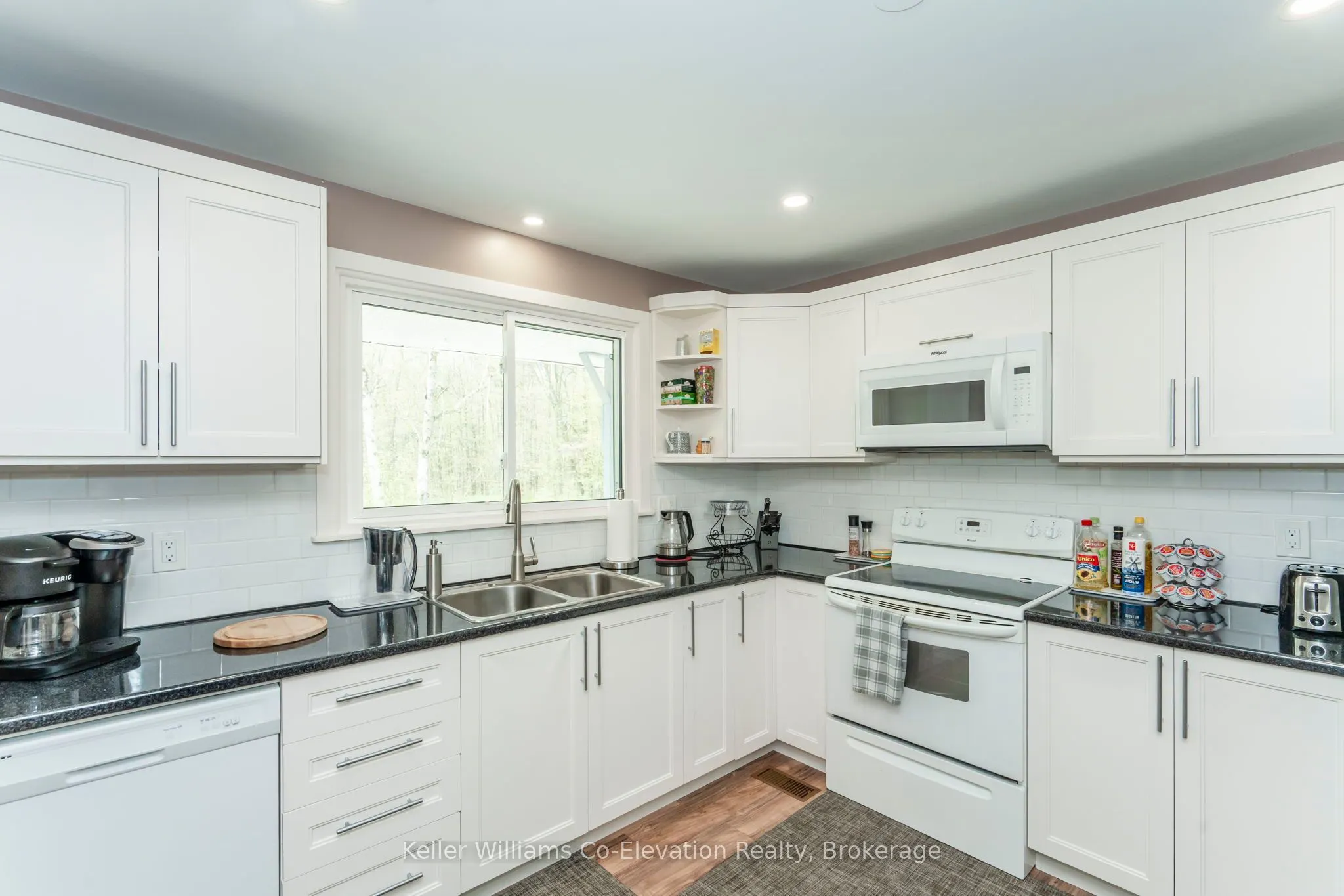 1467 Rosemount Road