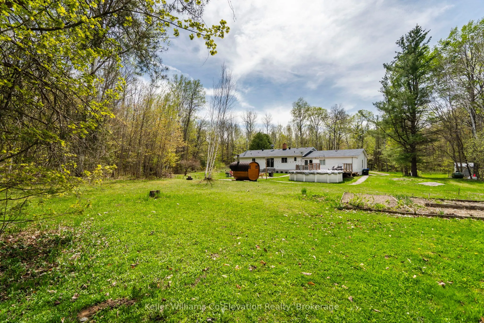 1467 Rosemount Road