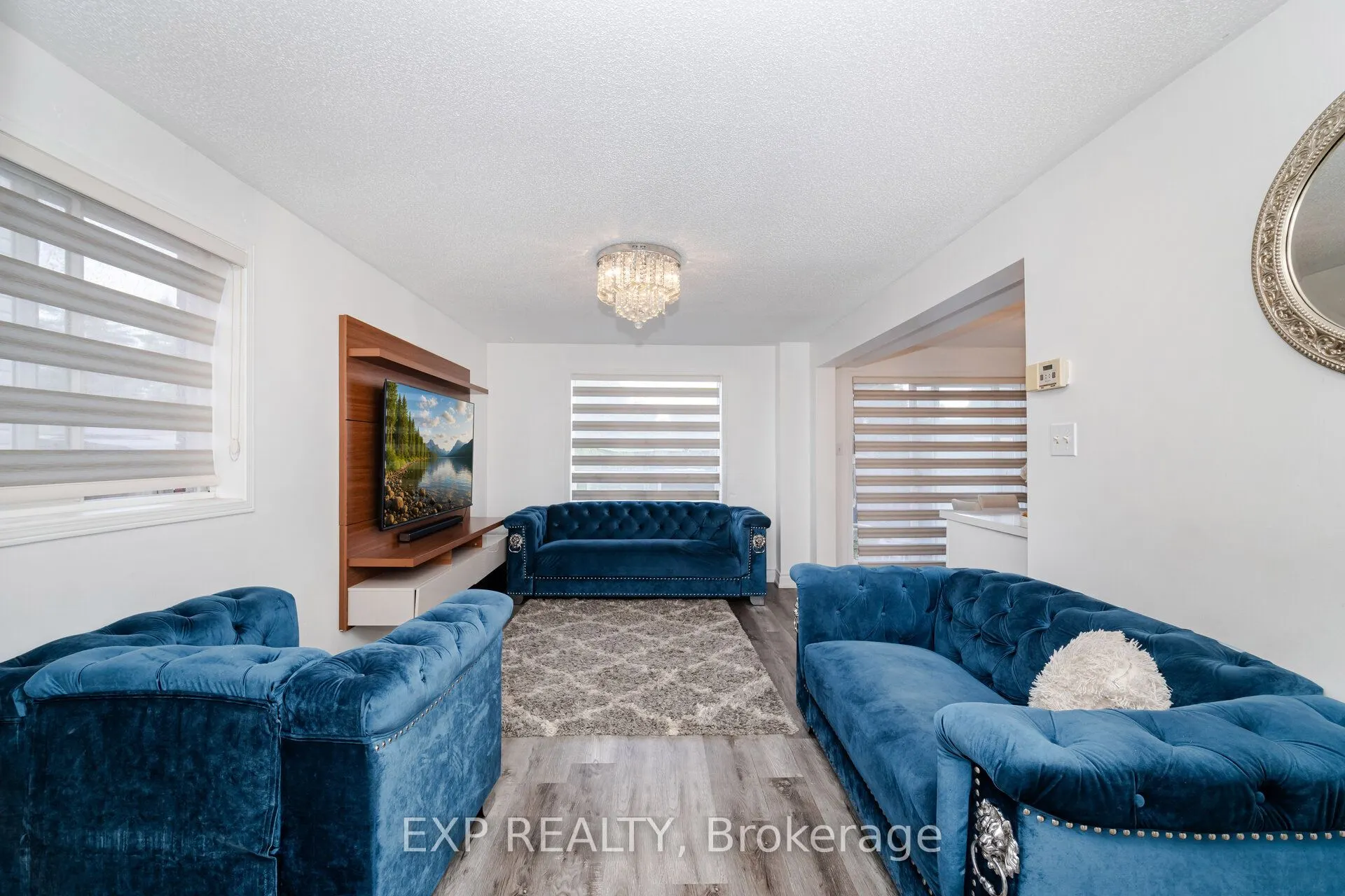 145 Courtney Crescent
