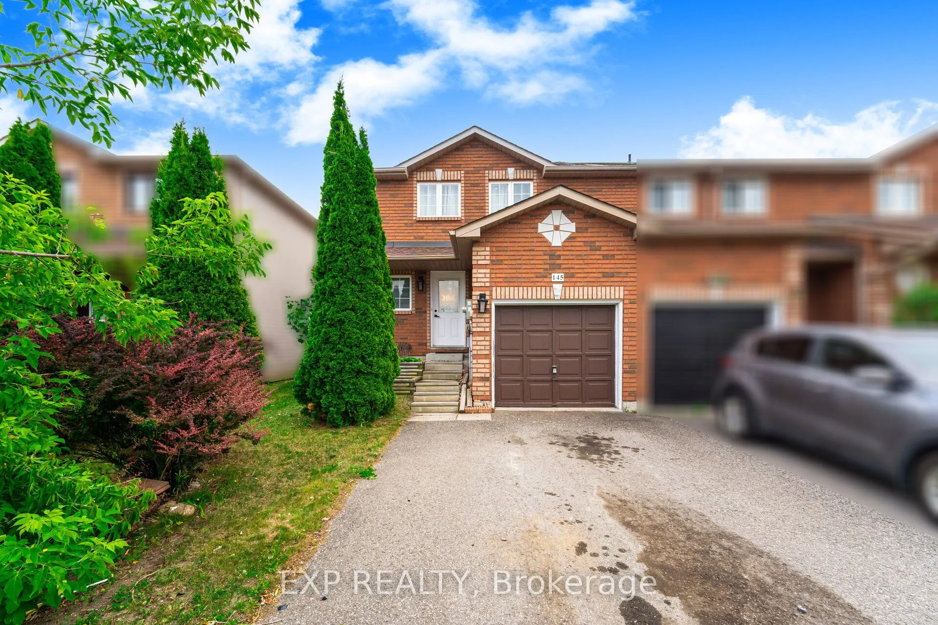 145 Courtney Crescent
