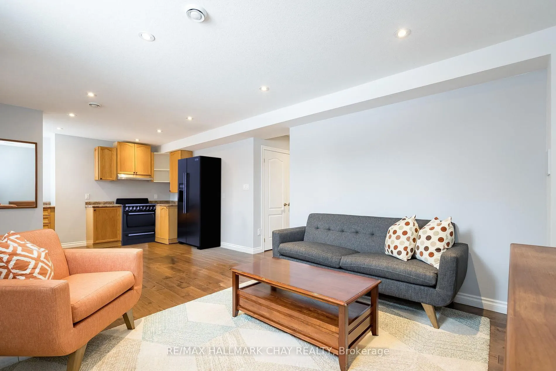 34 Paddy Dunn's Circle, #Lower