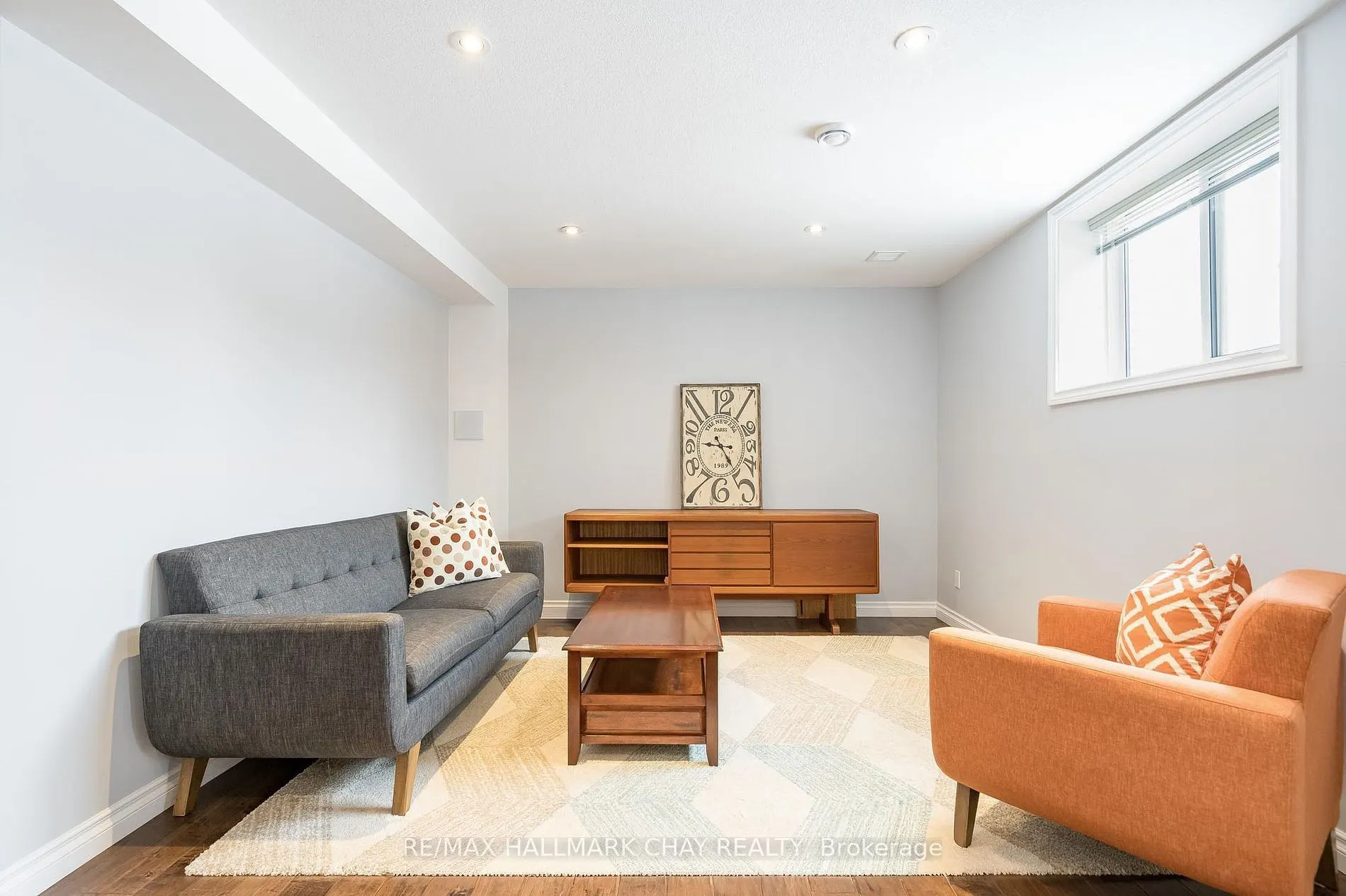 34 Paddy Dunn's Circle, #Lower