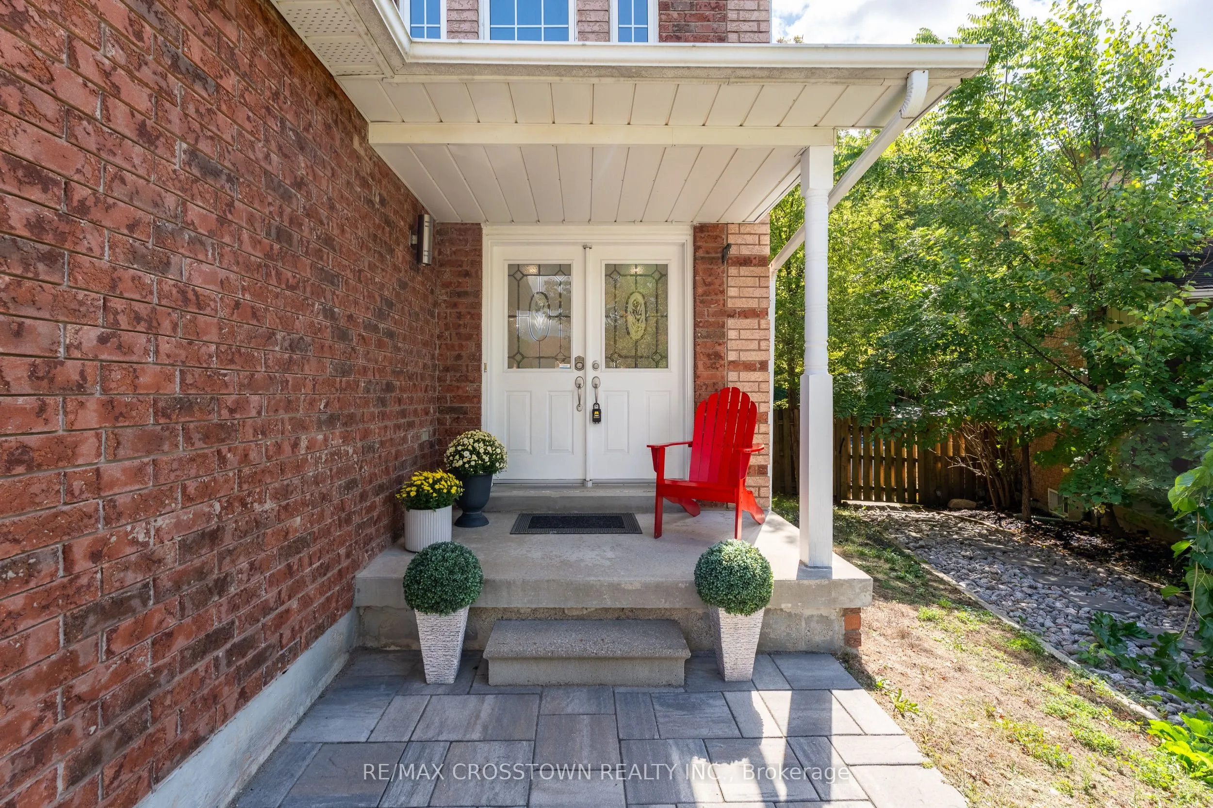 9 McKenzie Crescent