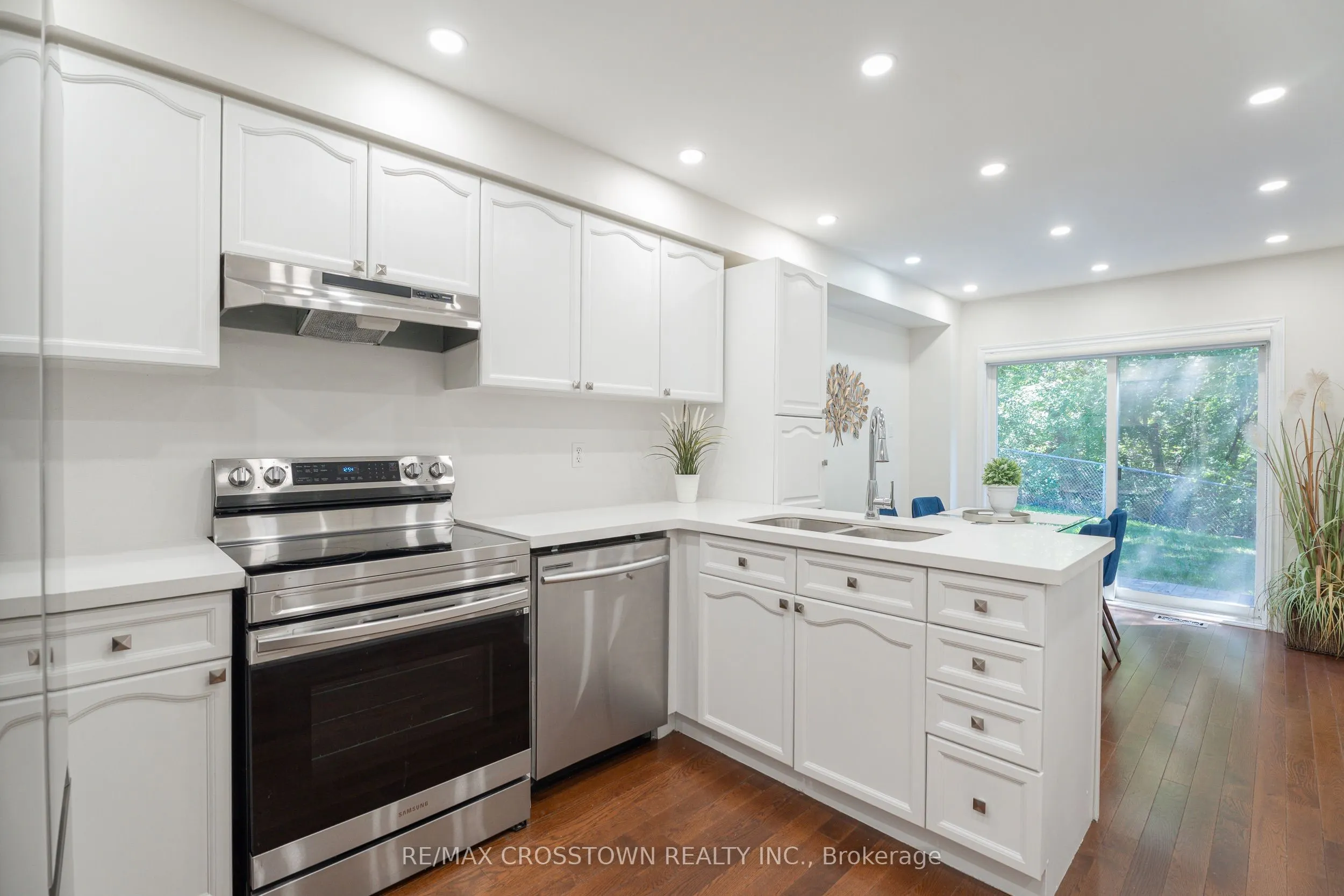 9 McKenzie Crescent