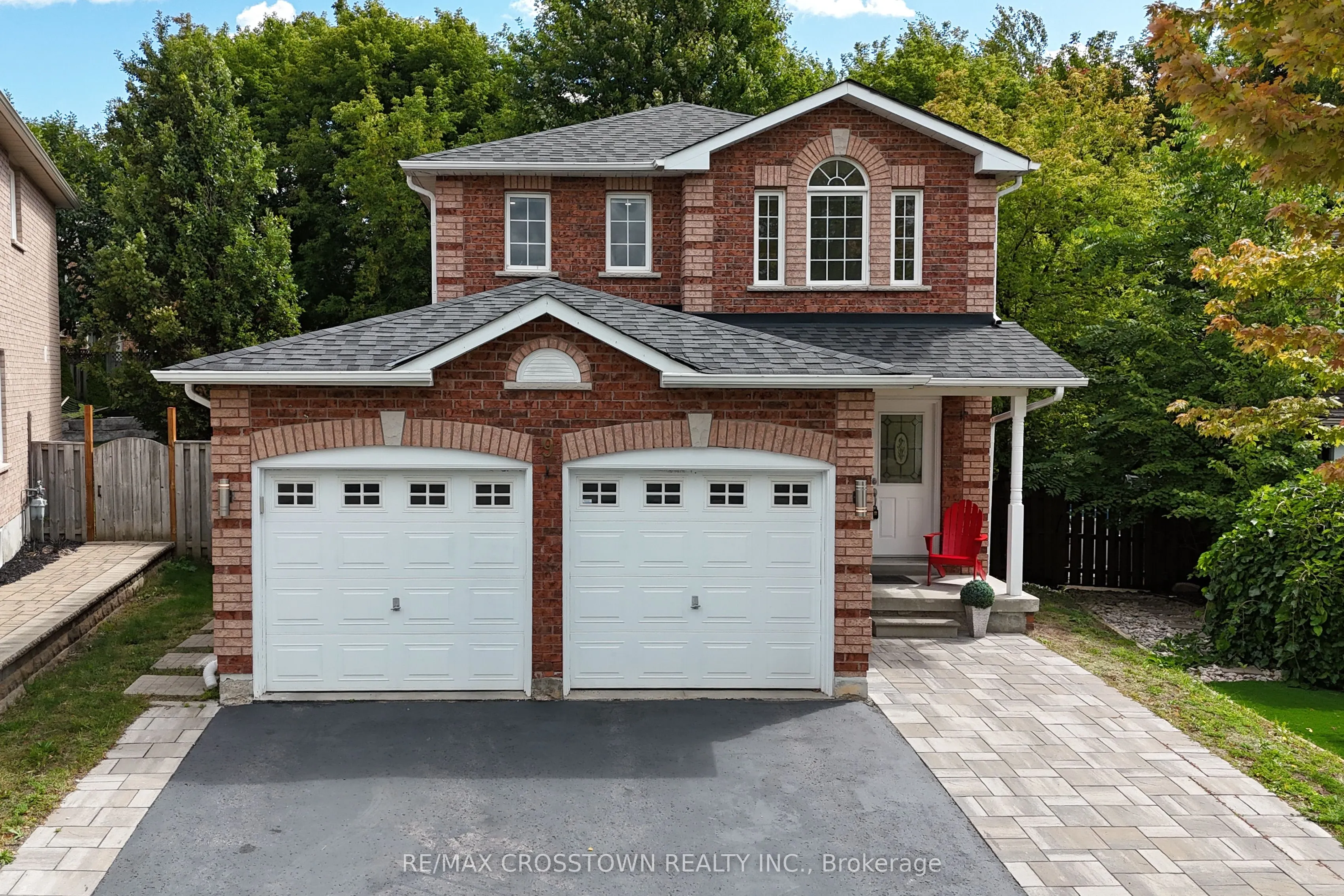 9 McKenzie Crescent