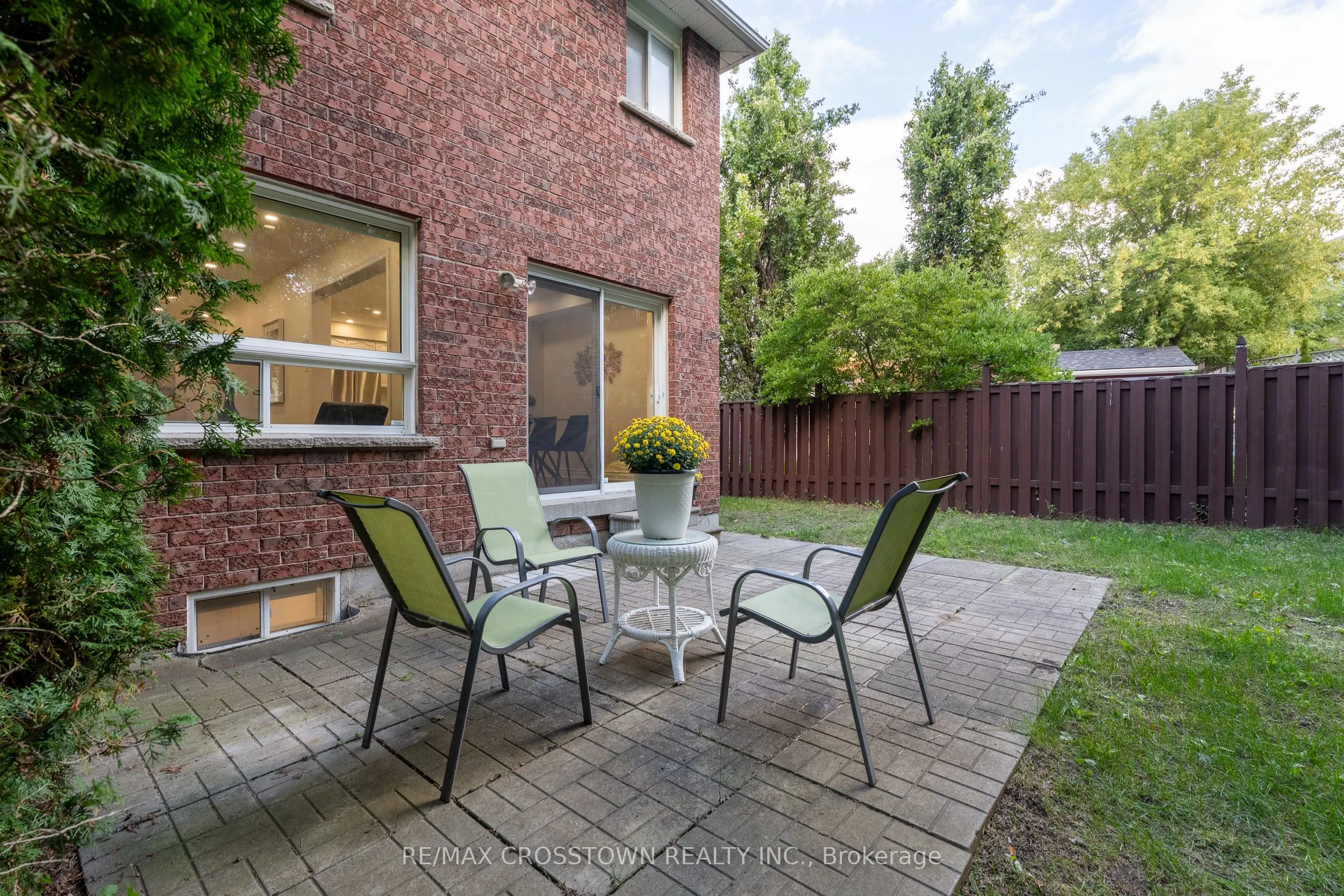 9 McKenzie Crescent