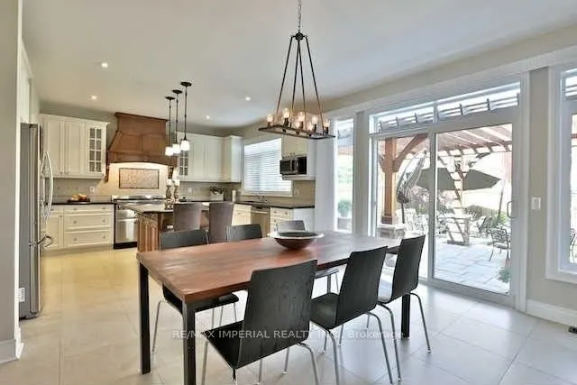 4 Plunkett Court