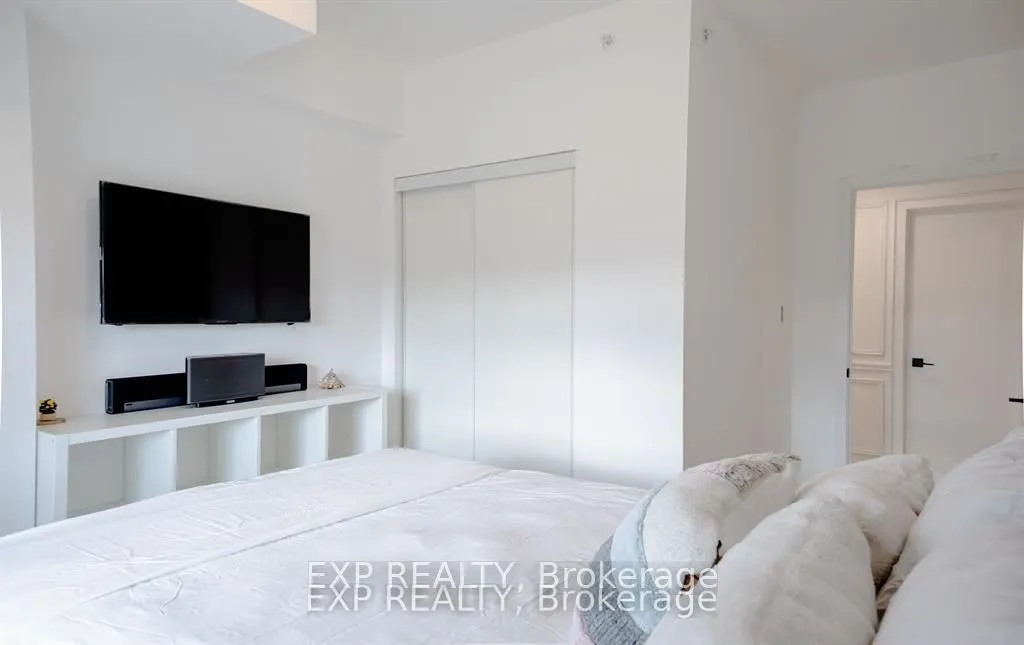 10 Culinary Lane, #206