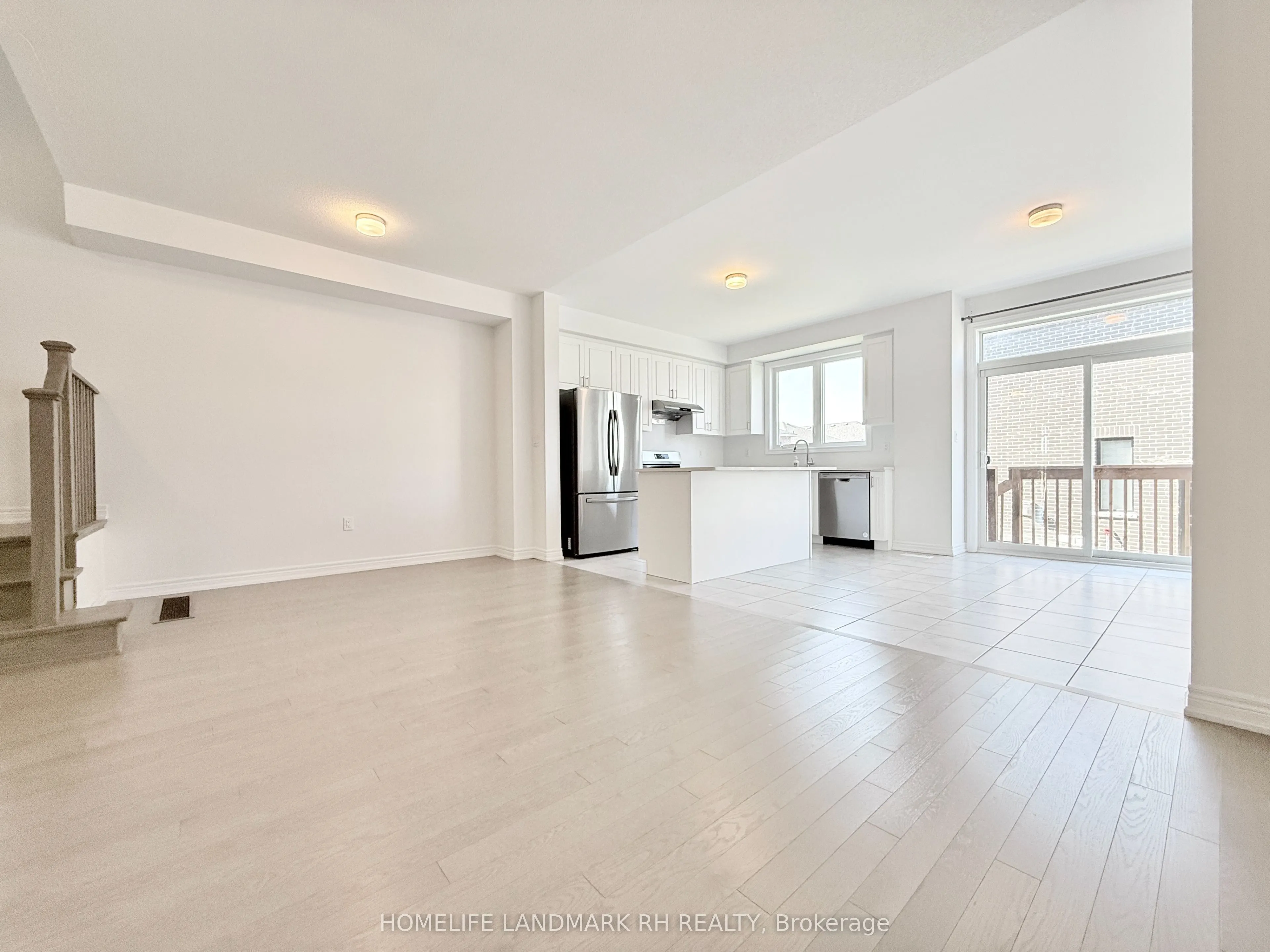 143 FENCHURCH Manor