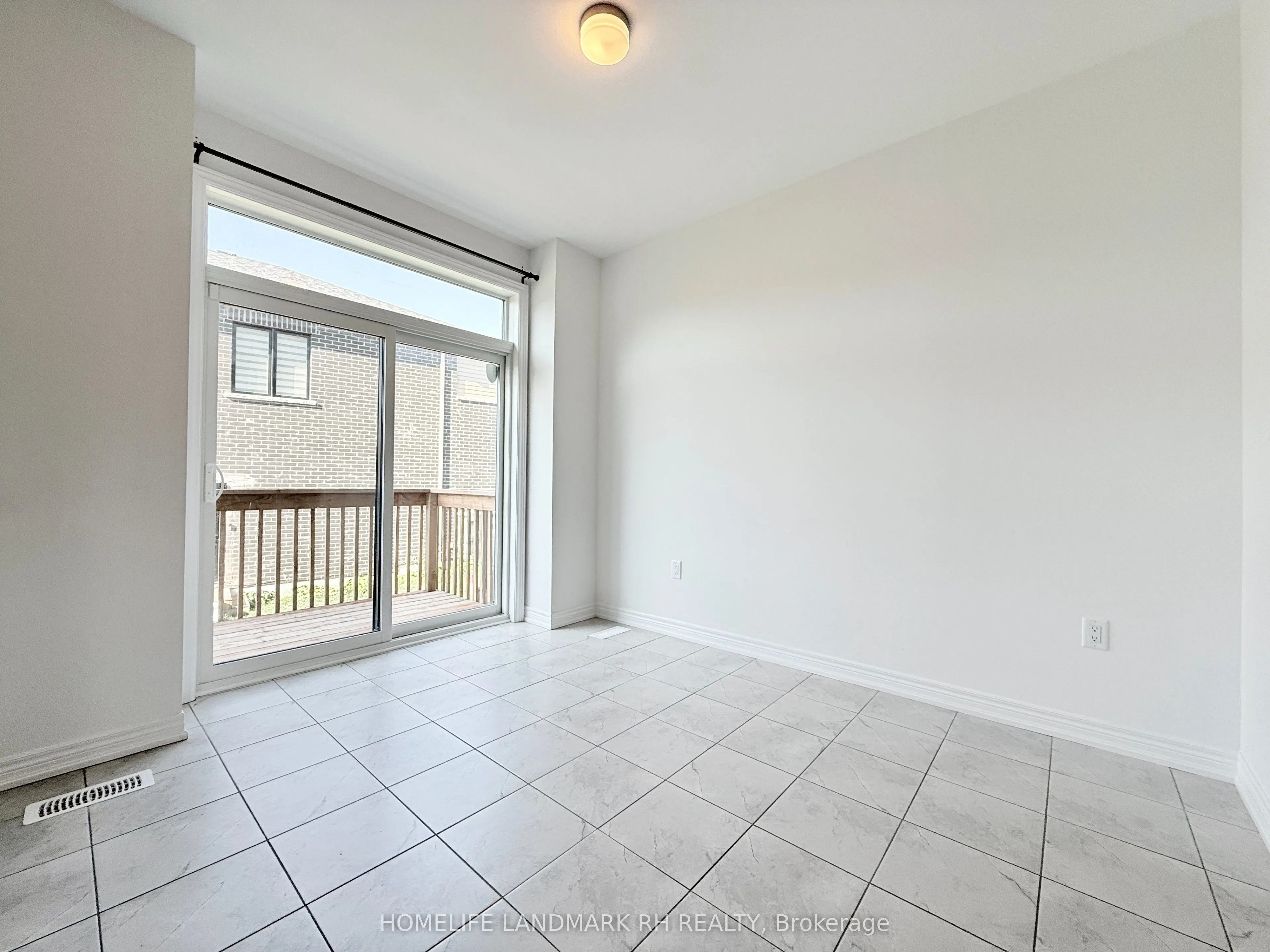 143 FENCHURCH Manor