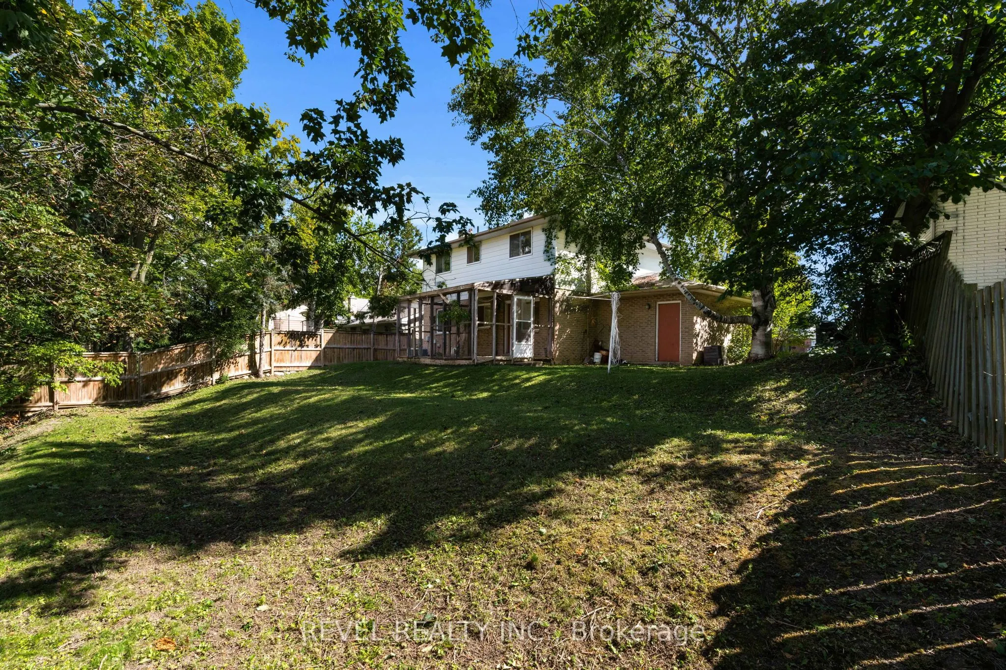 22 Belcourt Avenue