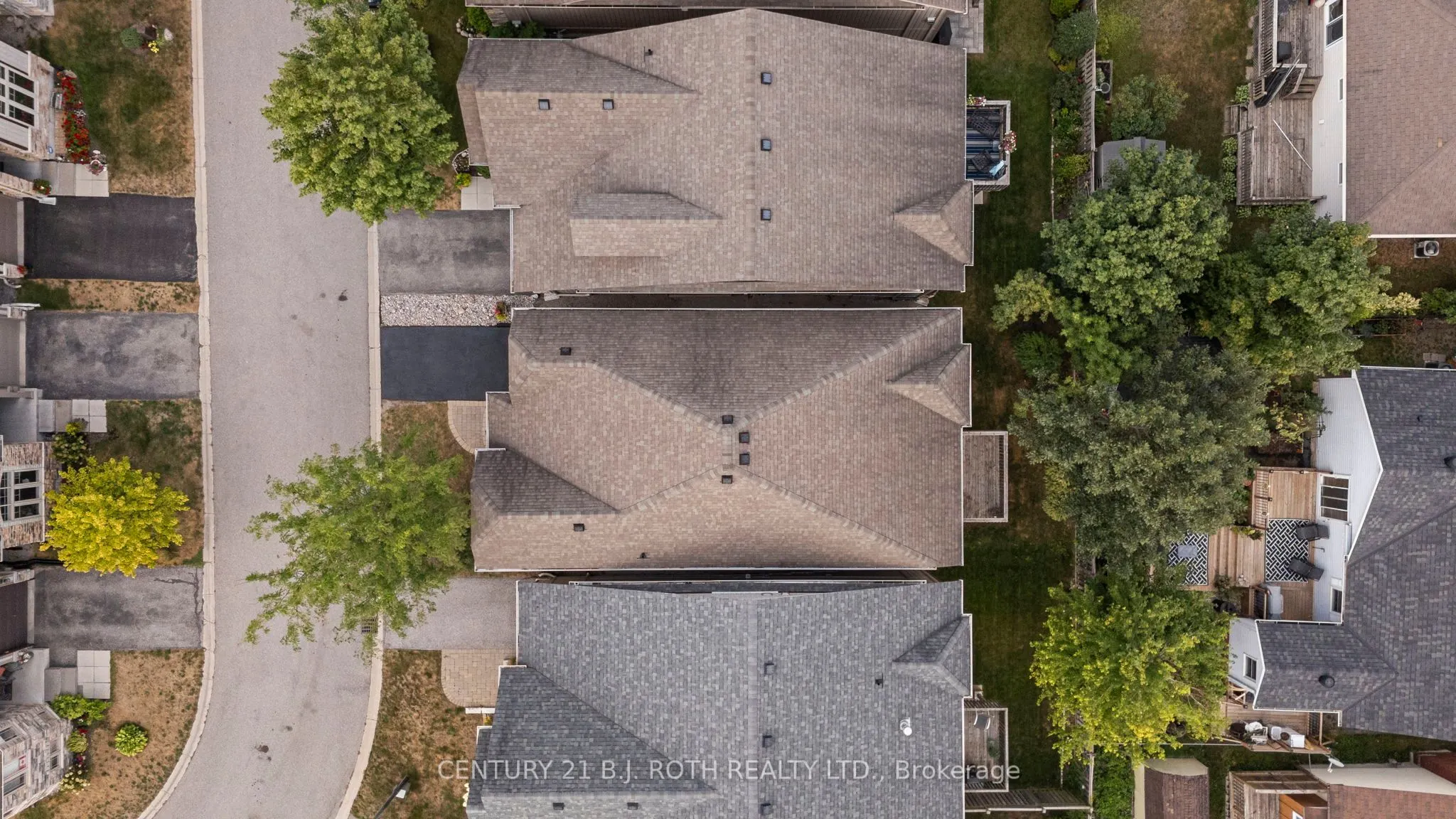 8 CANTERBURY Circle