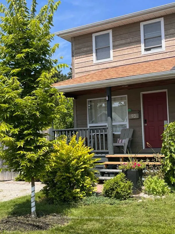 93 Fourth Street E