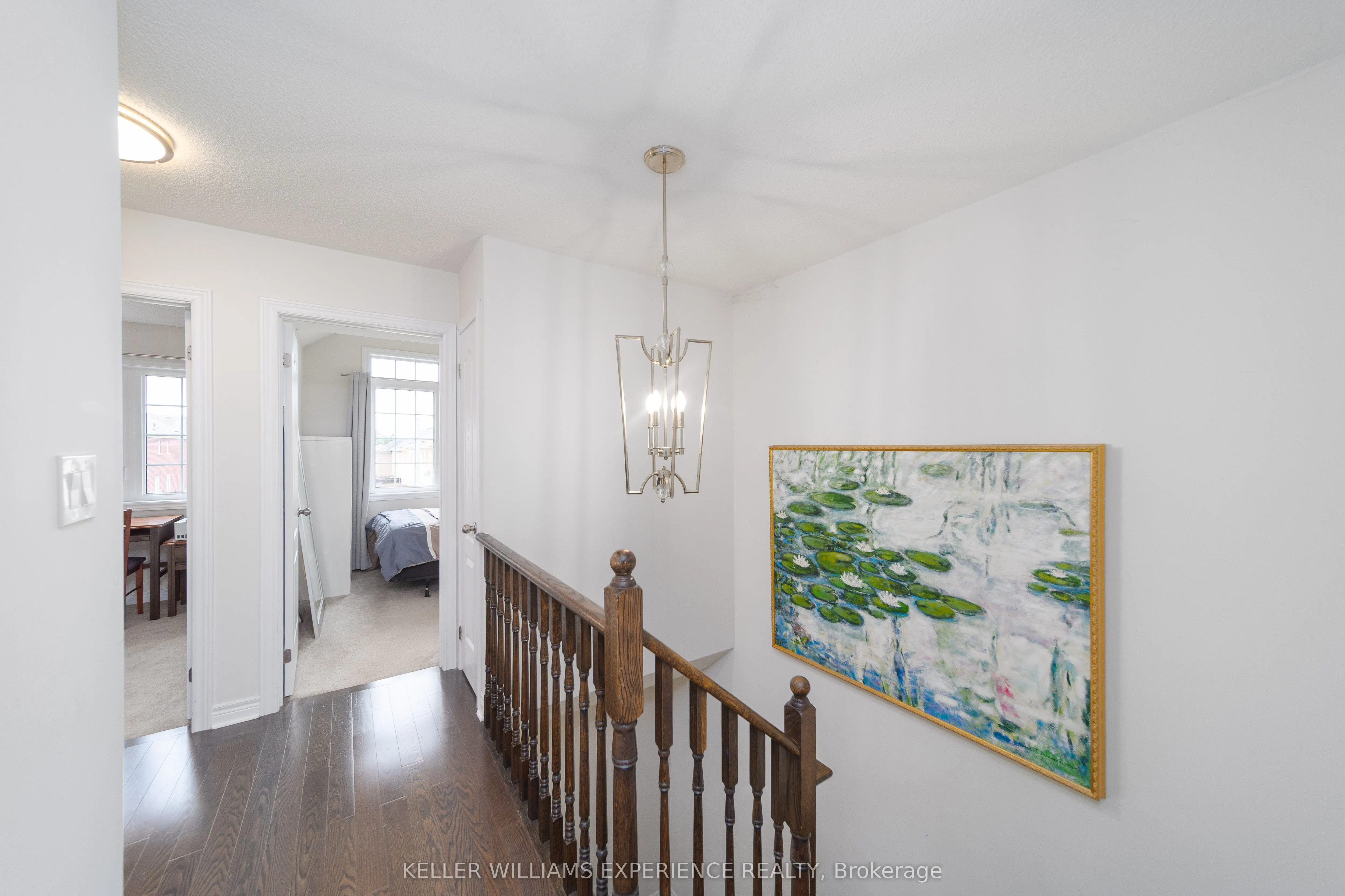 48 Snelgrove Crescent