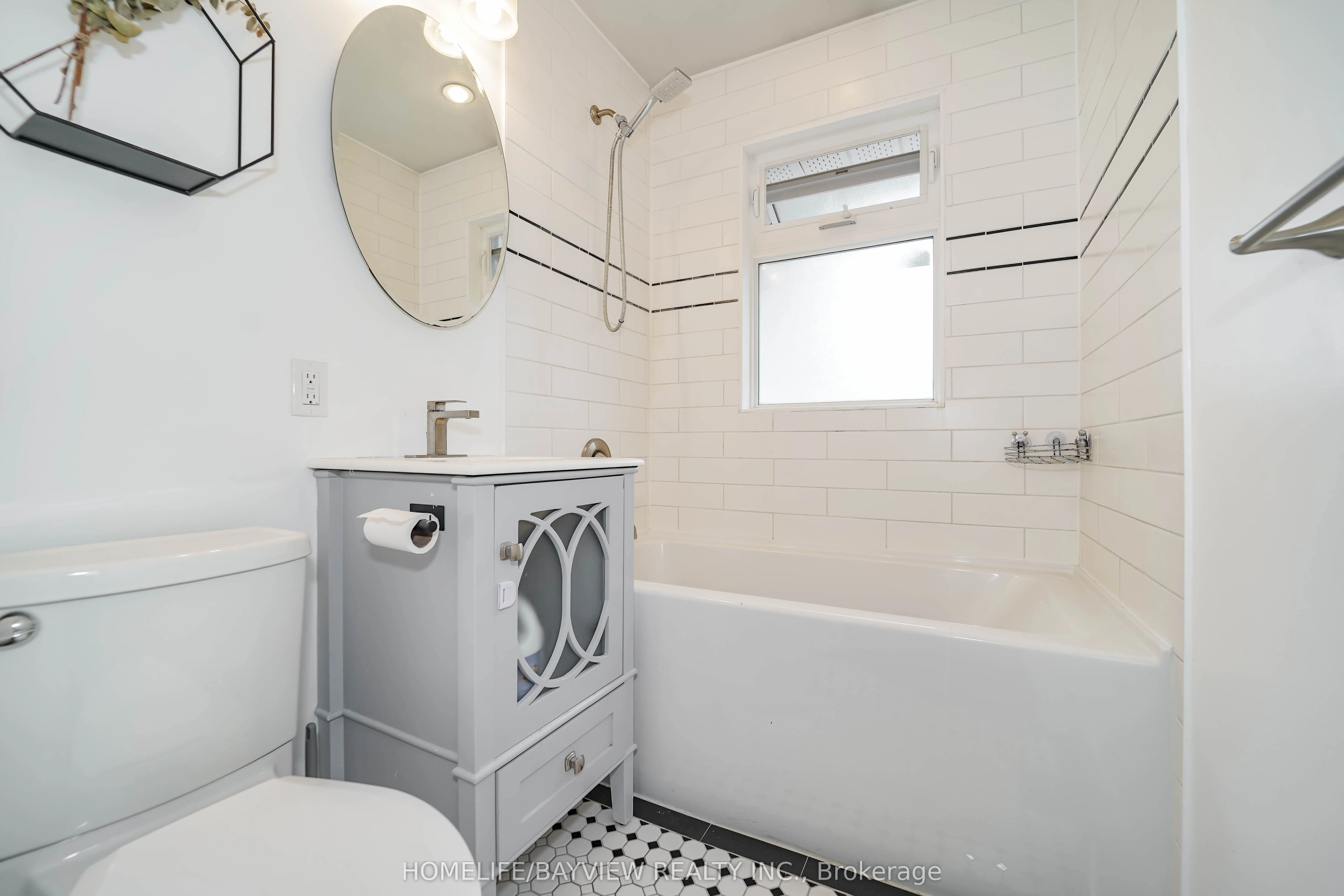 163 Gunn Street, #Main