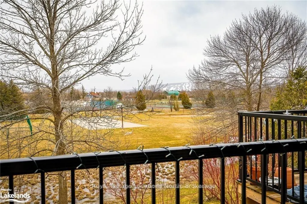 470 OXBOW Crescent, #10