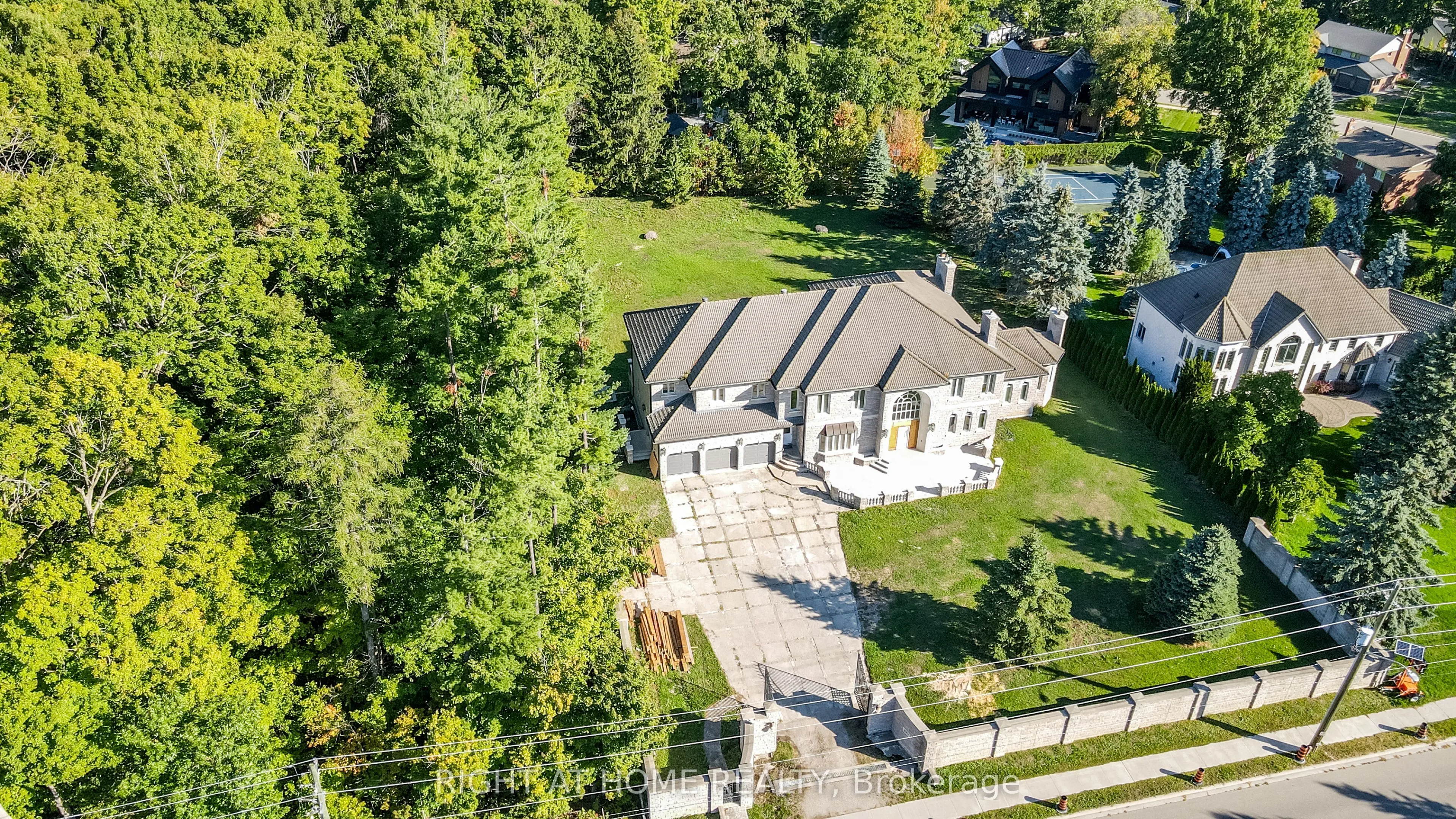 290 Tollendal Mill Road
