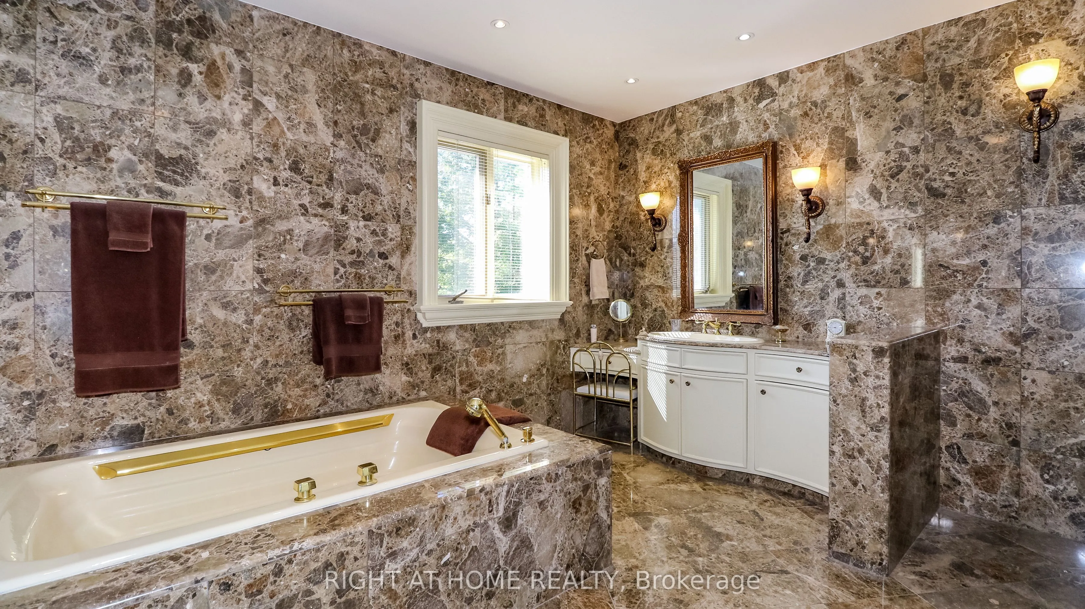 290 Tollendal Mill Road