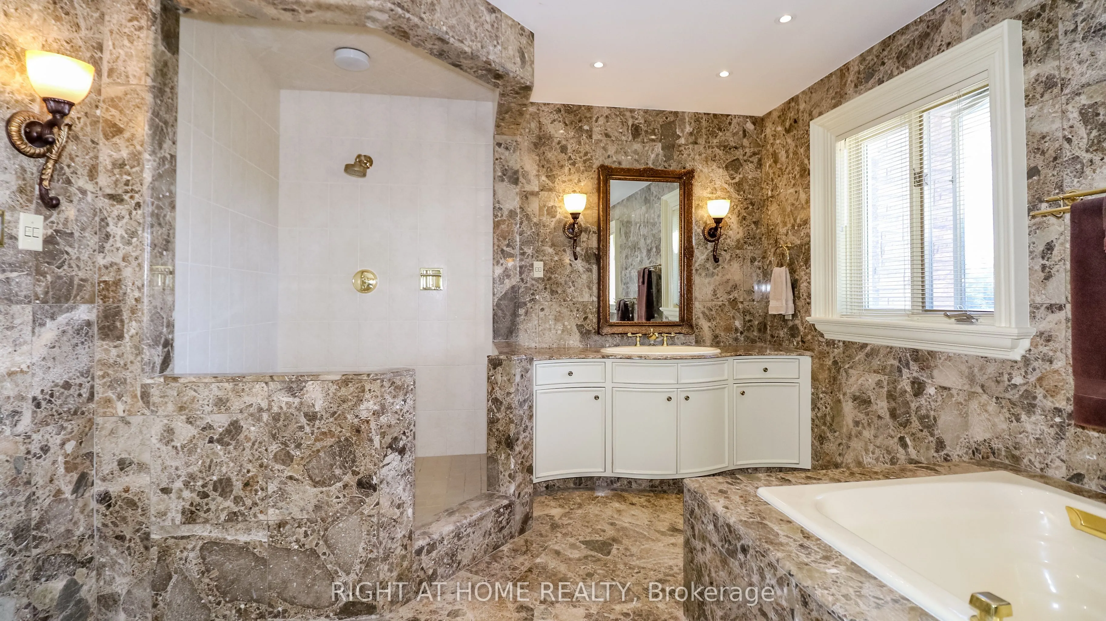 290 Tollendal Mill Road