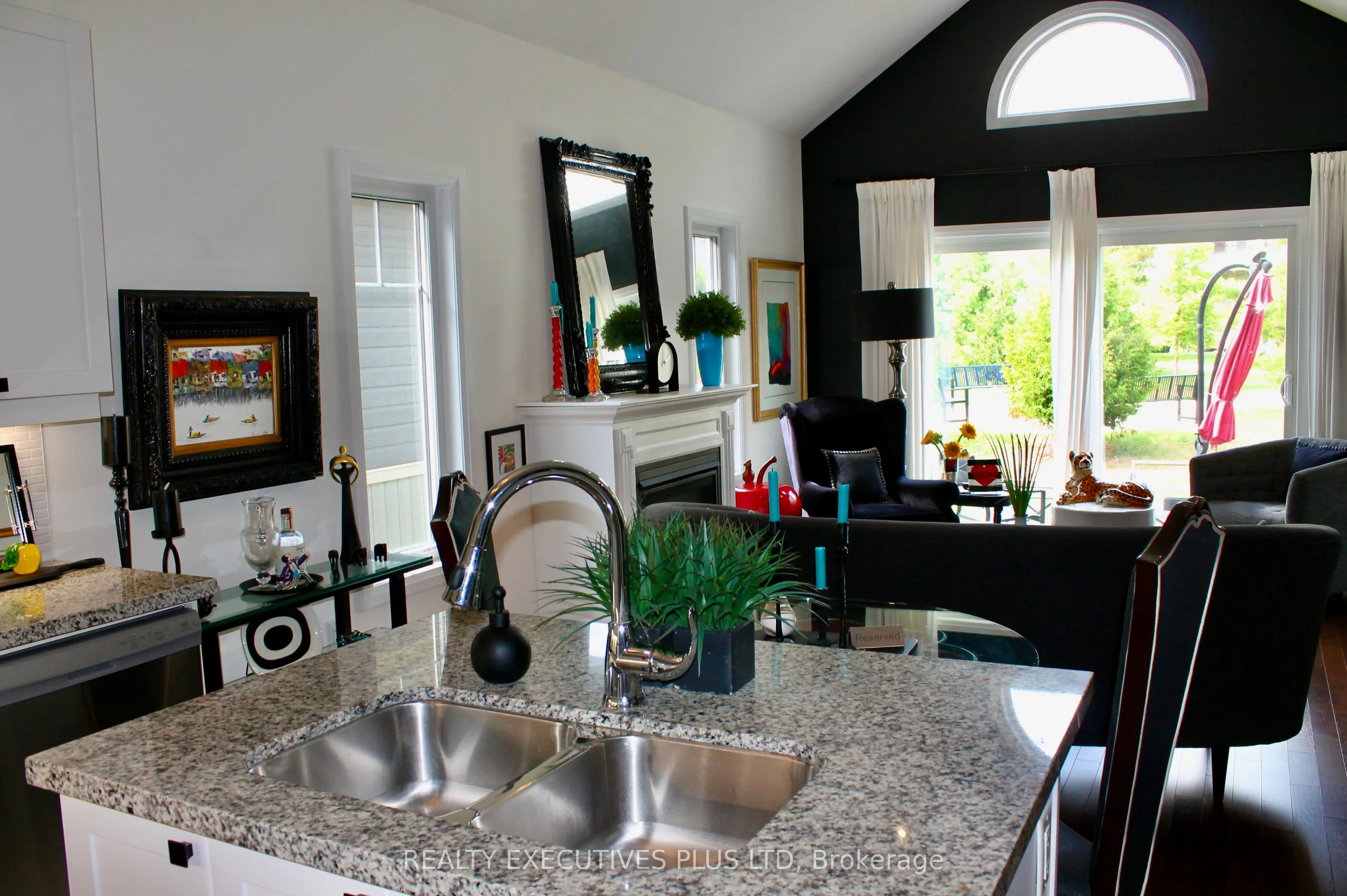 77 Kari Crescent, #32