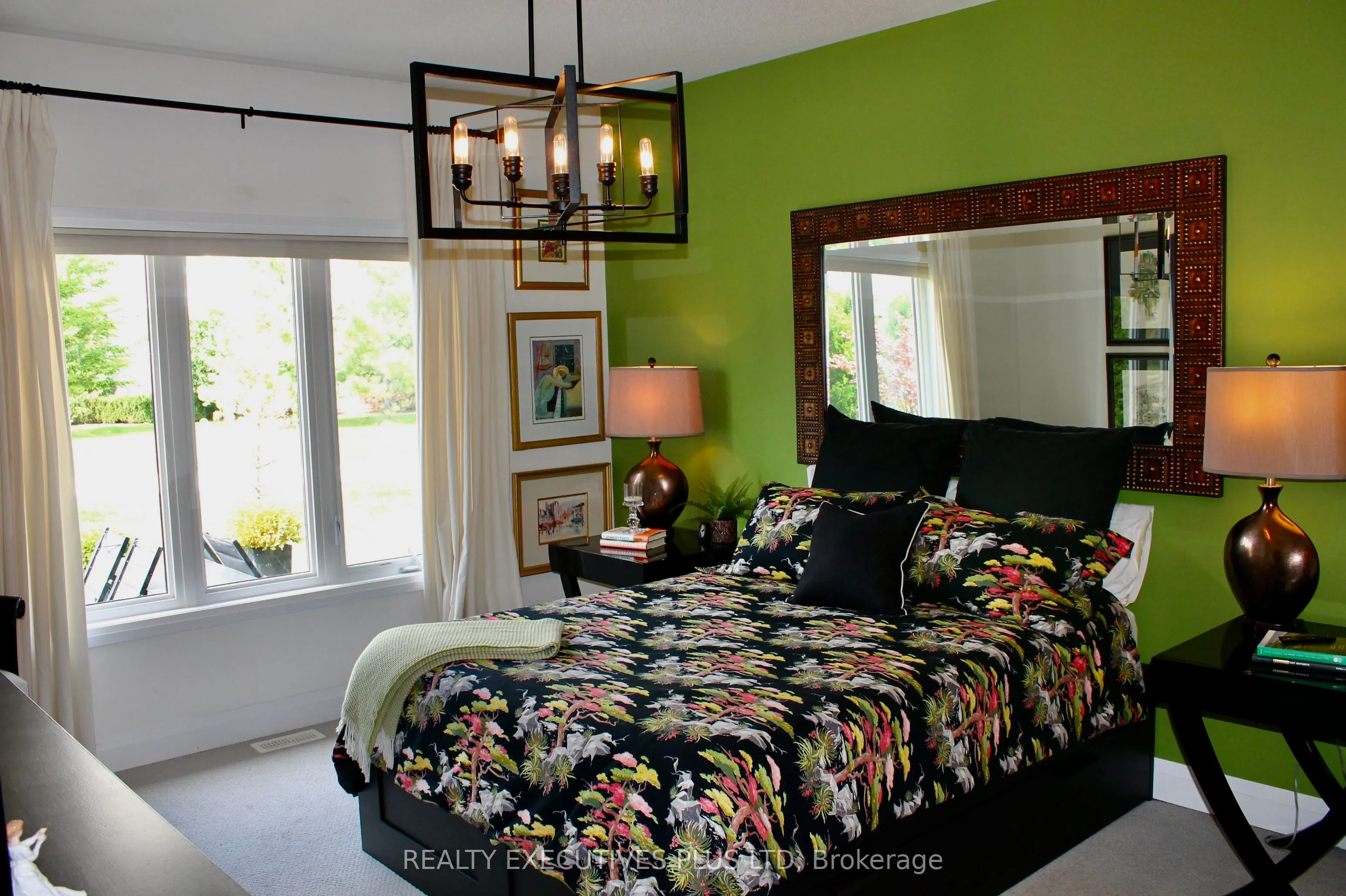 77 Kari Crescent, #32