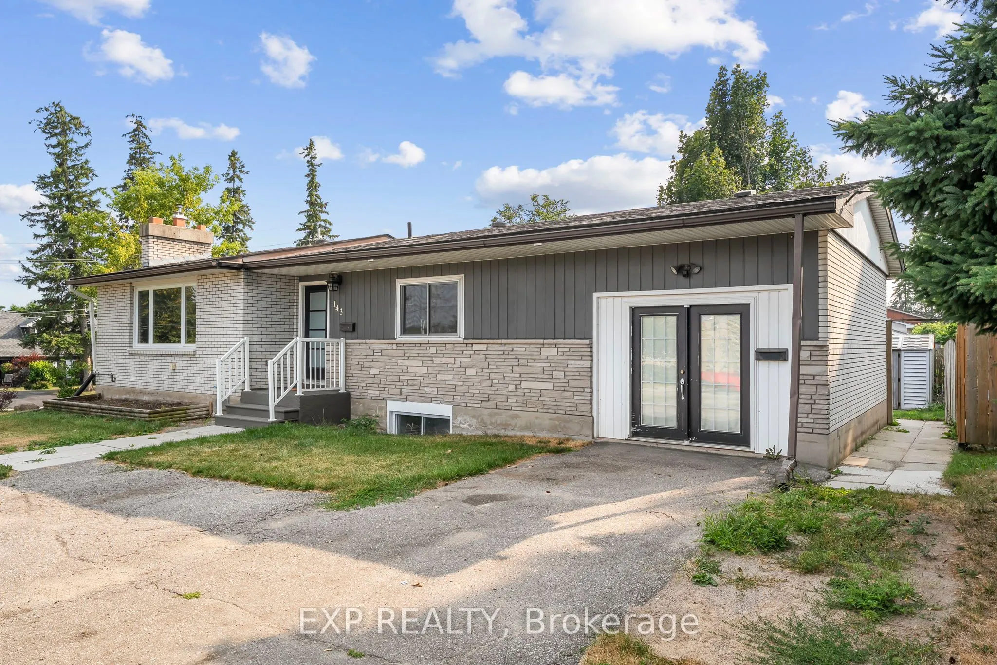 143 Westmount Drive N