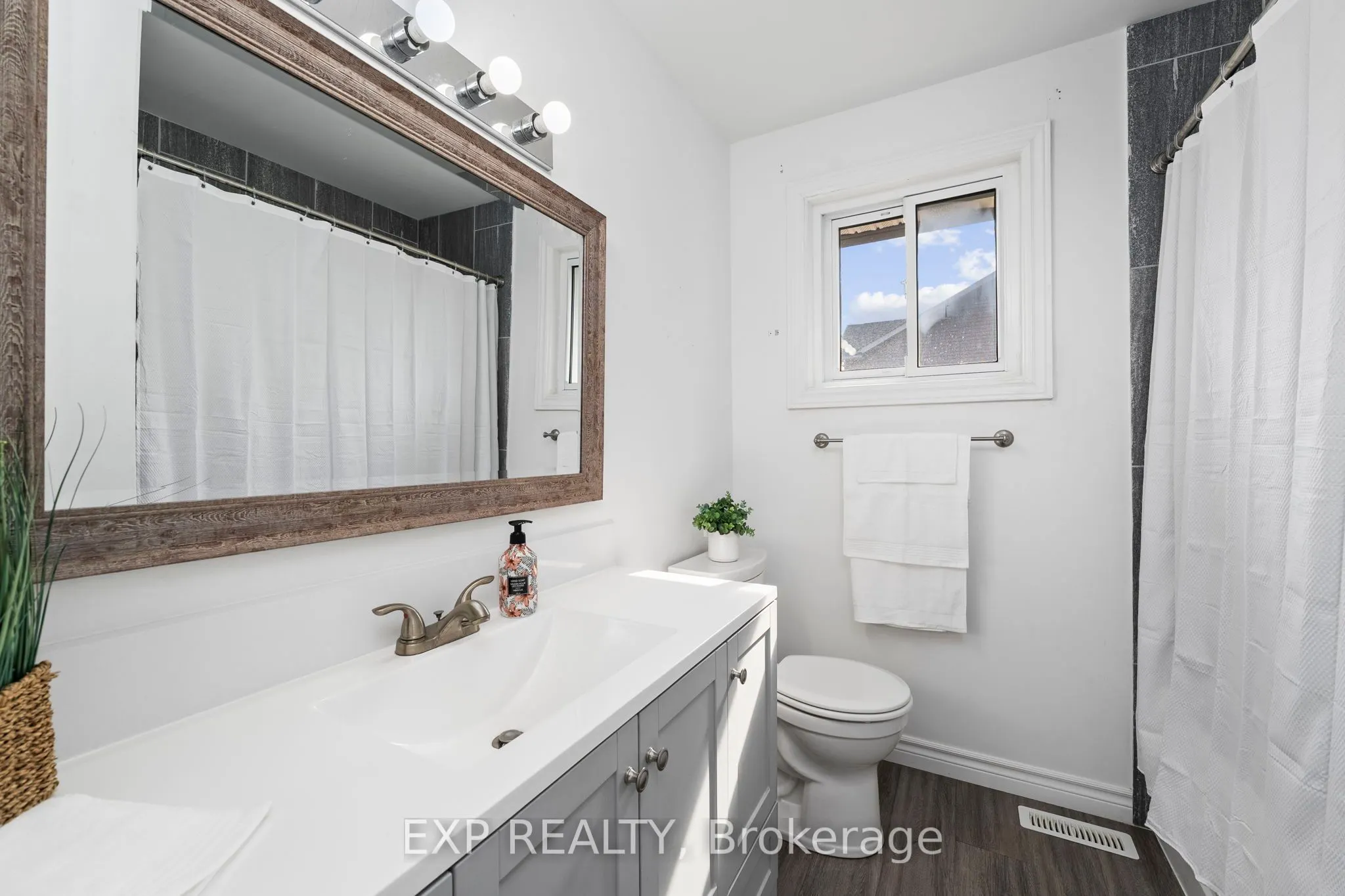 143 Westmount Drive N