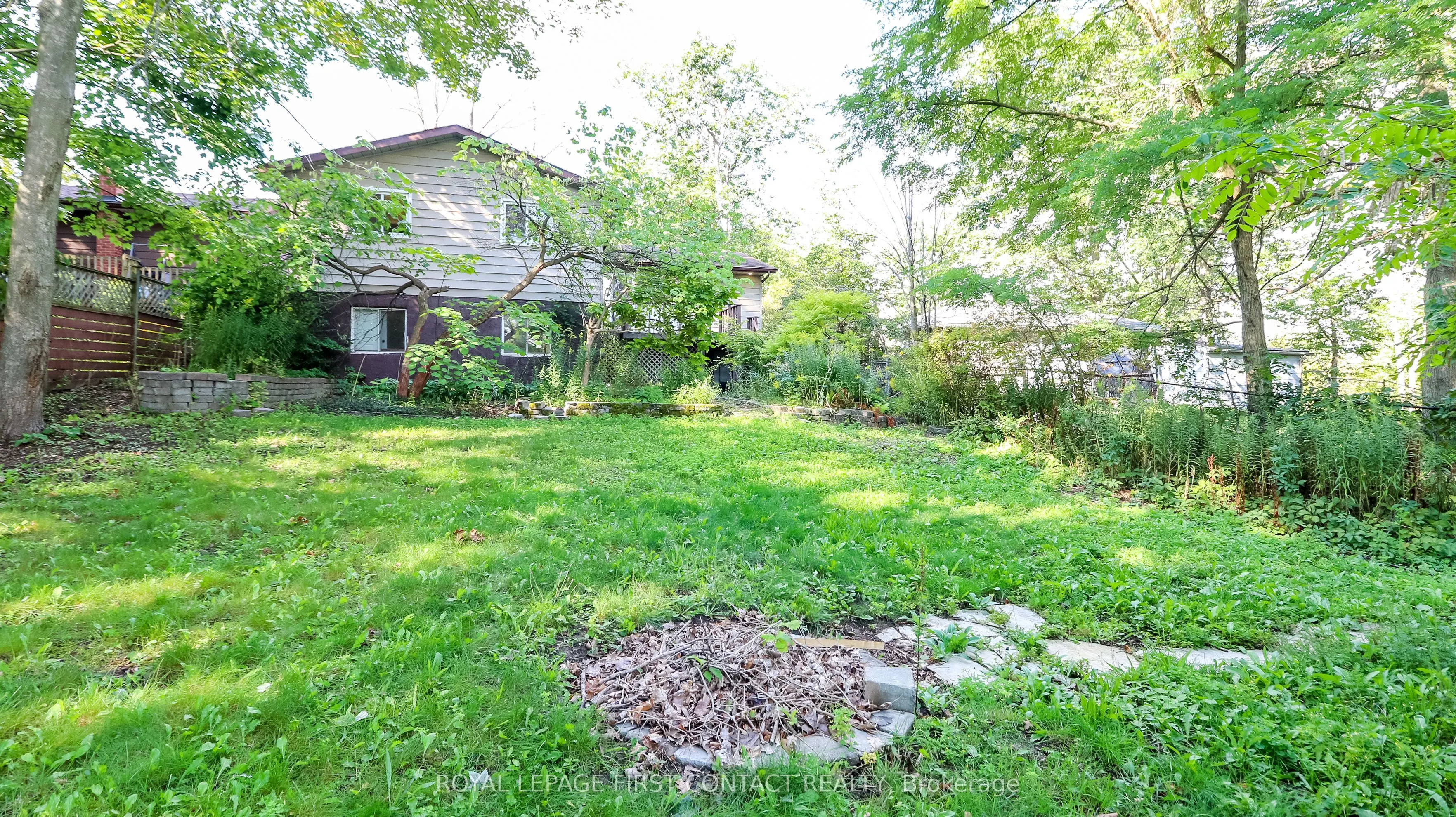 311 Anne Street N