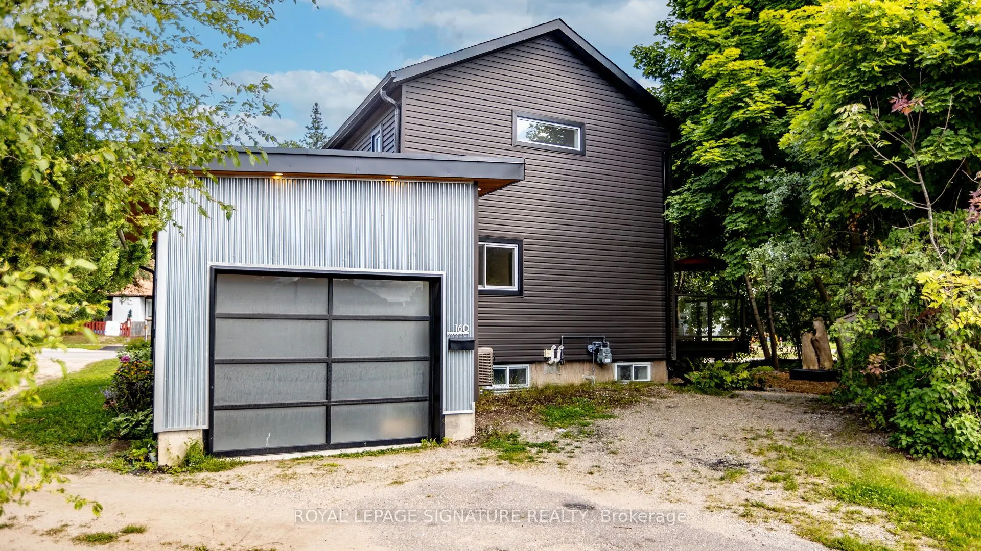 160 Duckworth Street