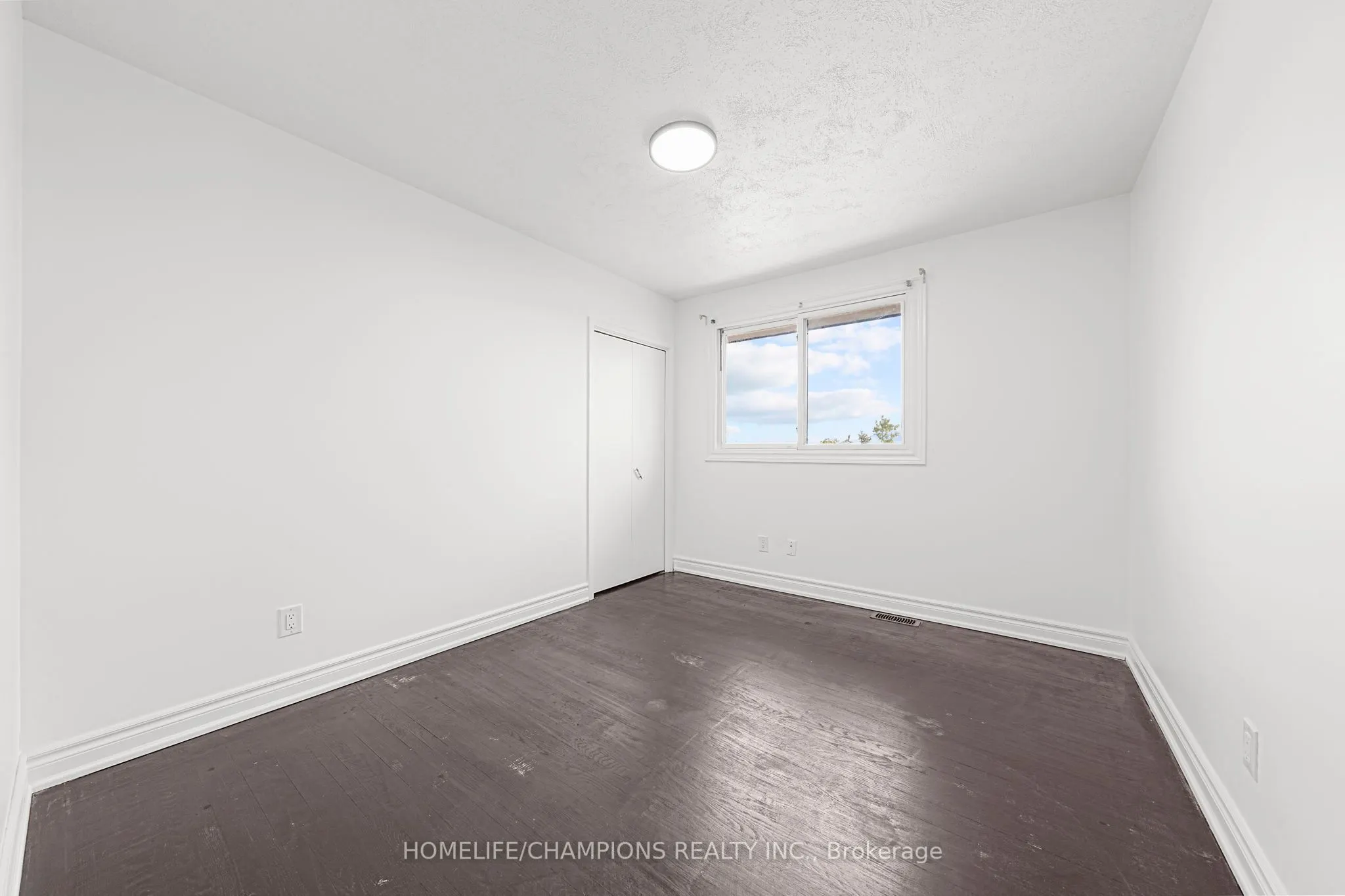 480 St Vincent Street, #Main & Second