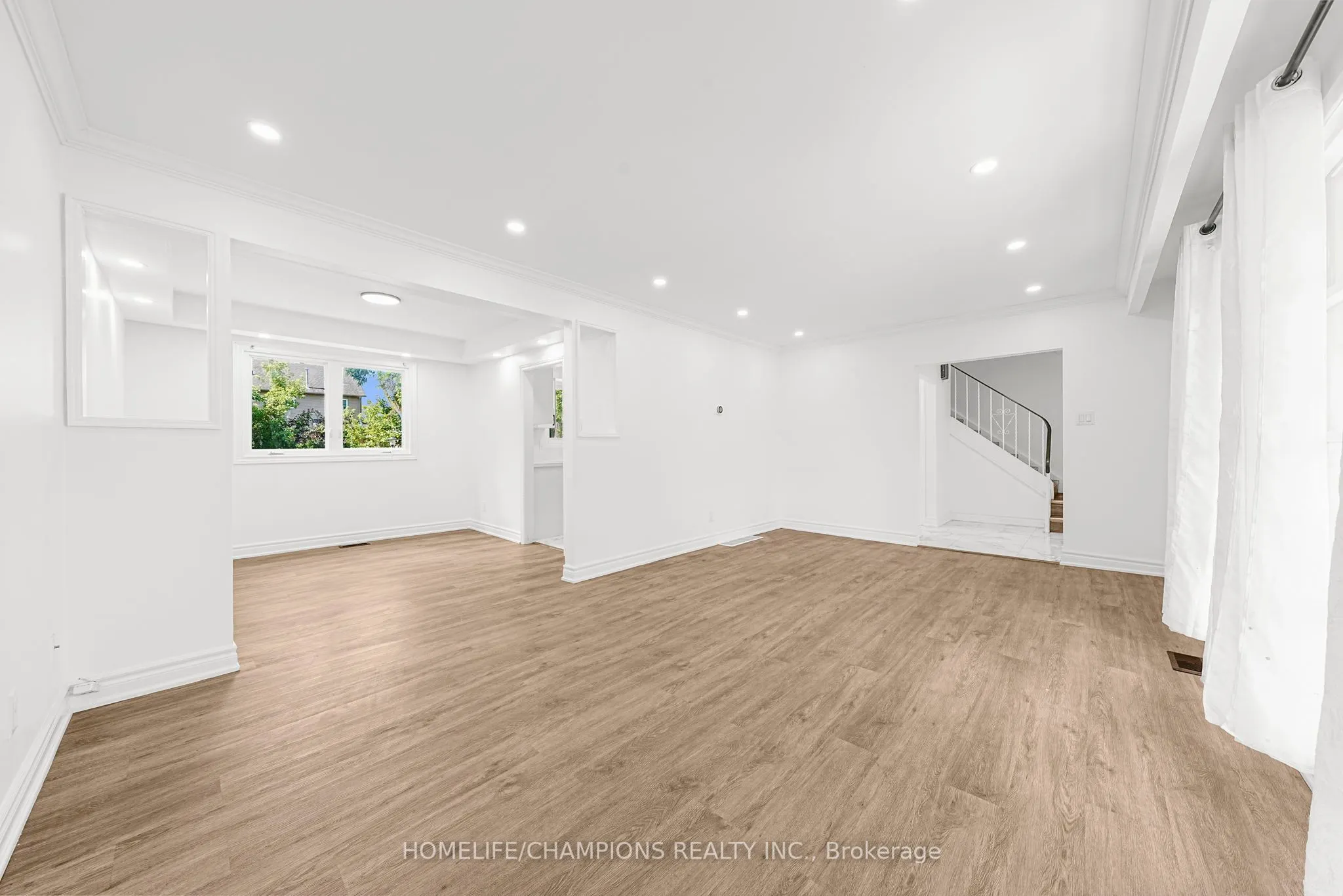 480 St Vincent Street, #Main & Second