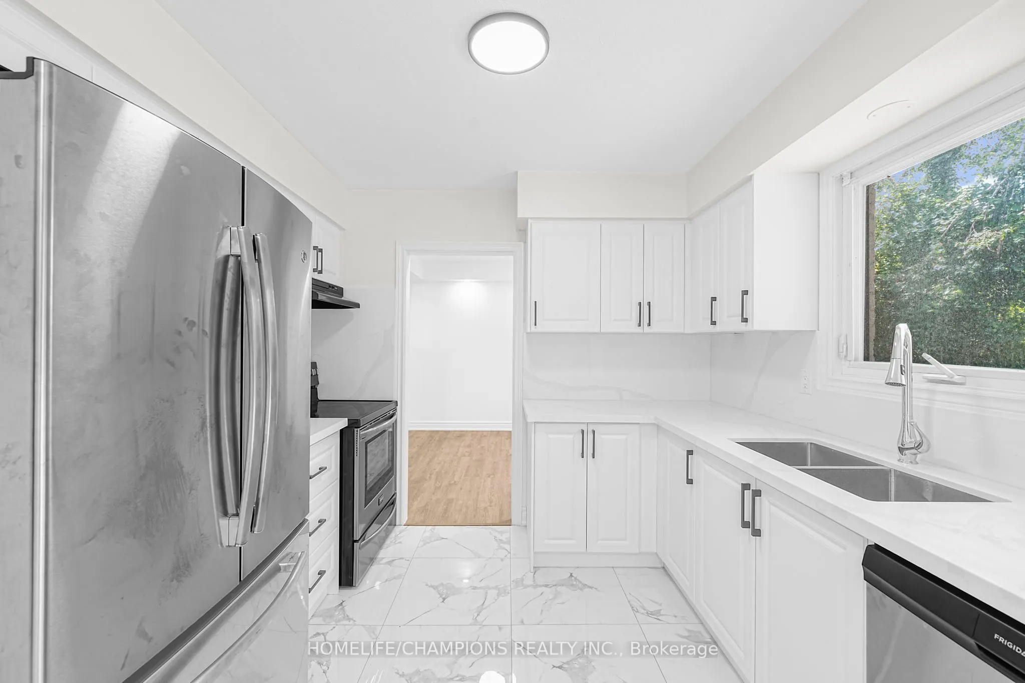 480 St Vincent Street, #Main & Second