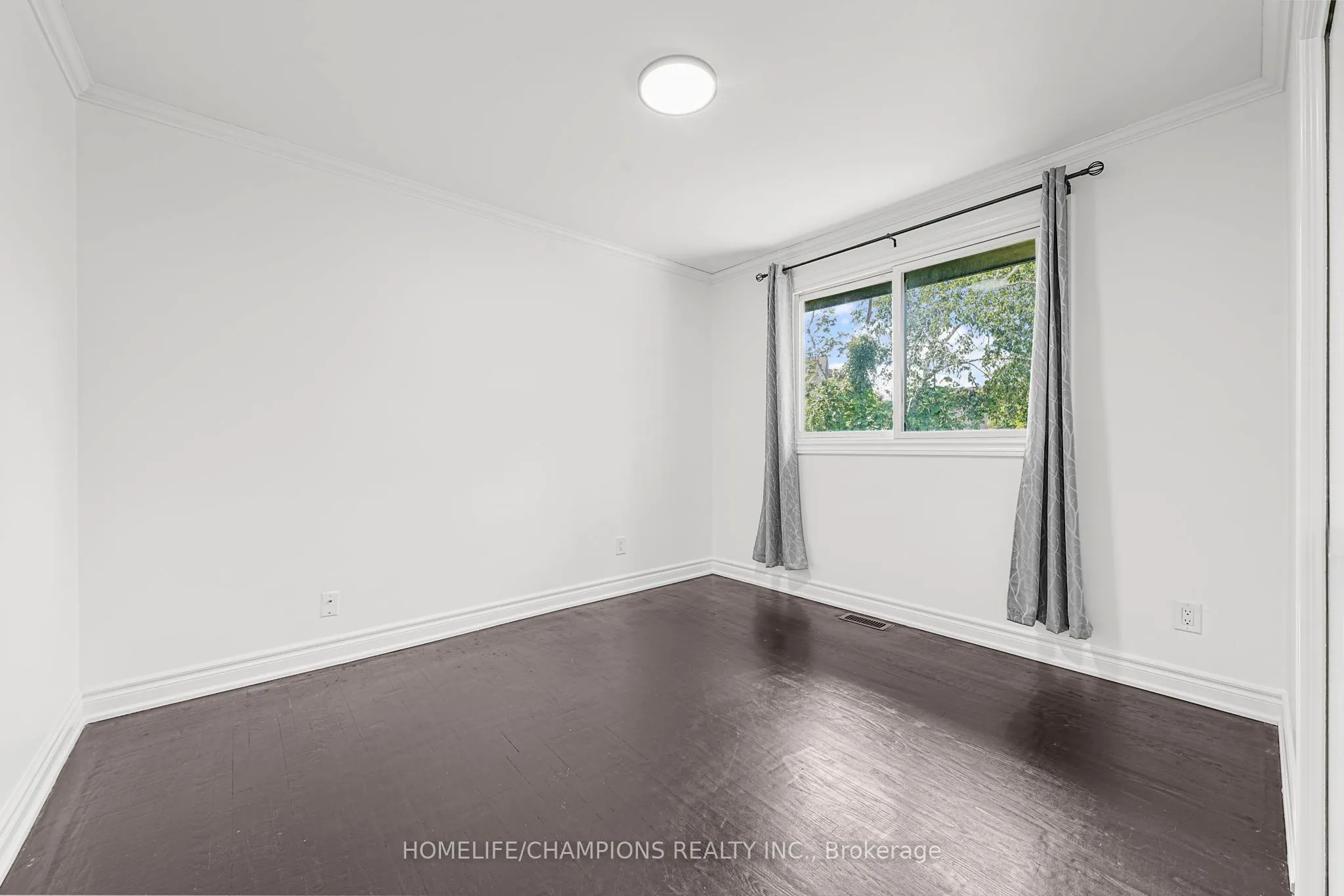 480 St Vincent Street, #Main & Second