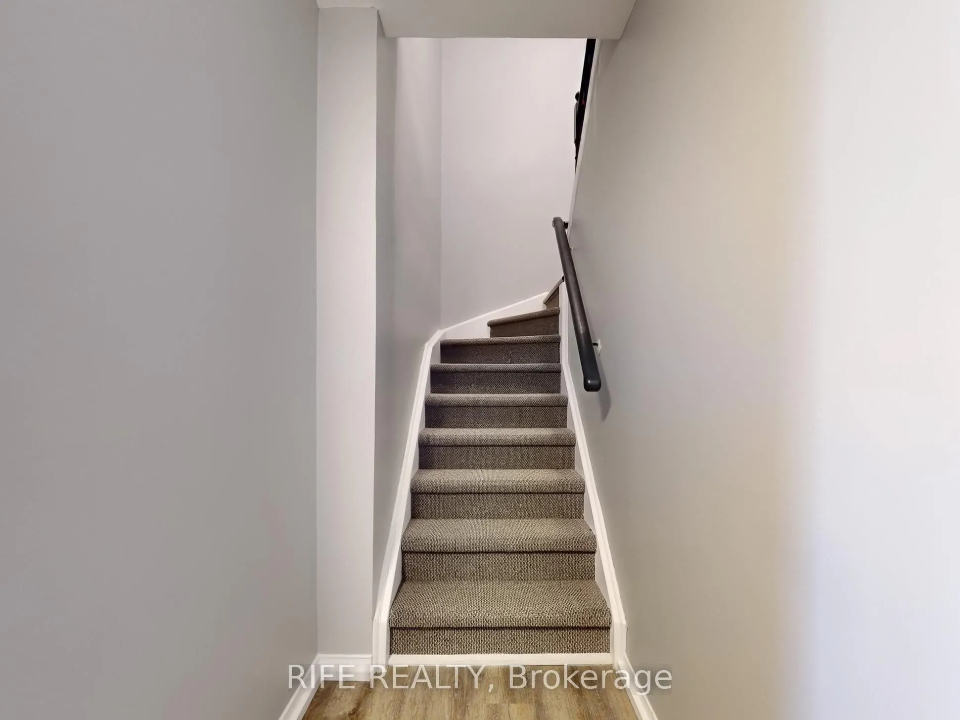120 D'Ambrosio Drive, #34