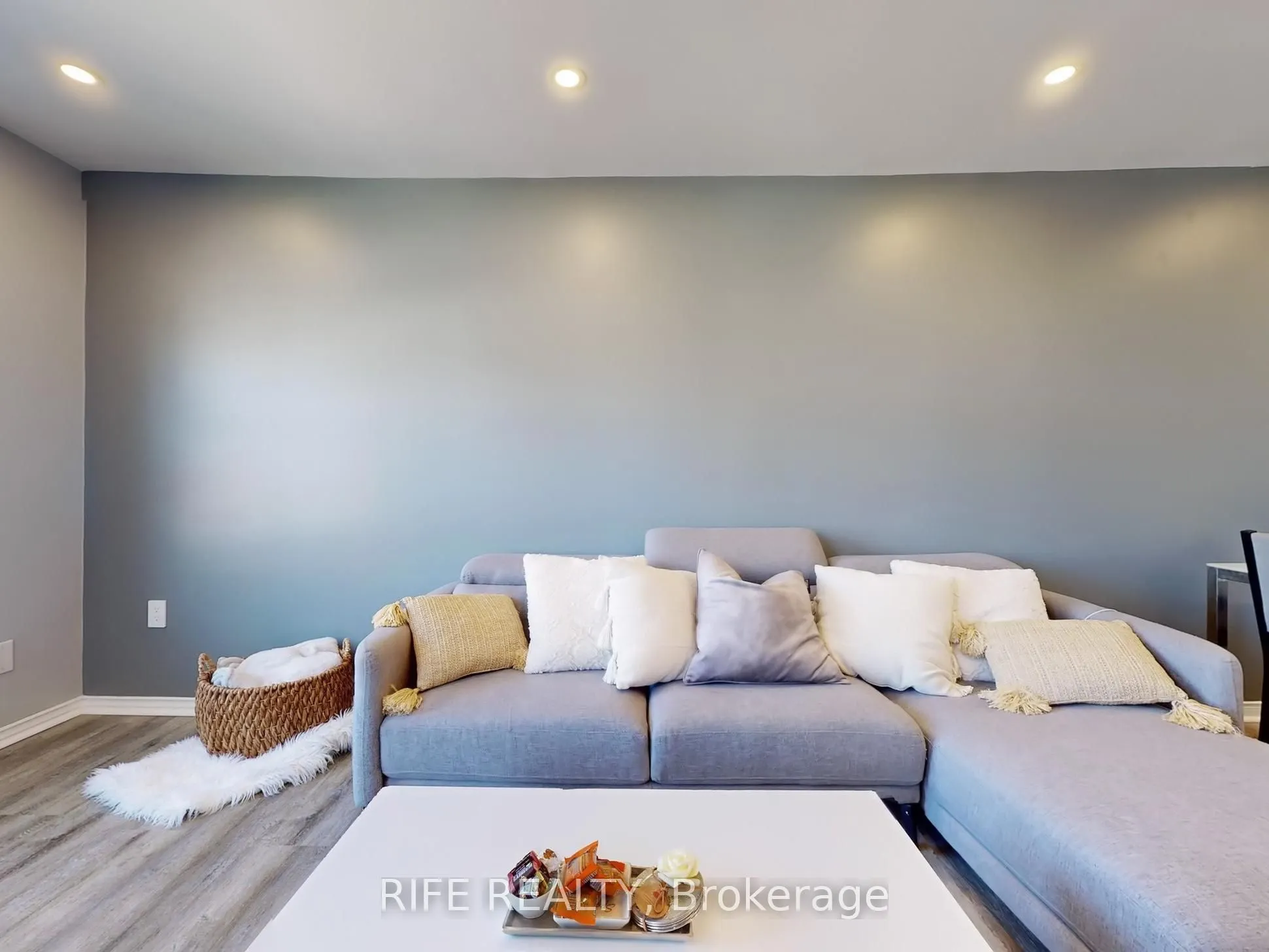 120 D'Ambrosio Drive, #34