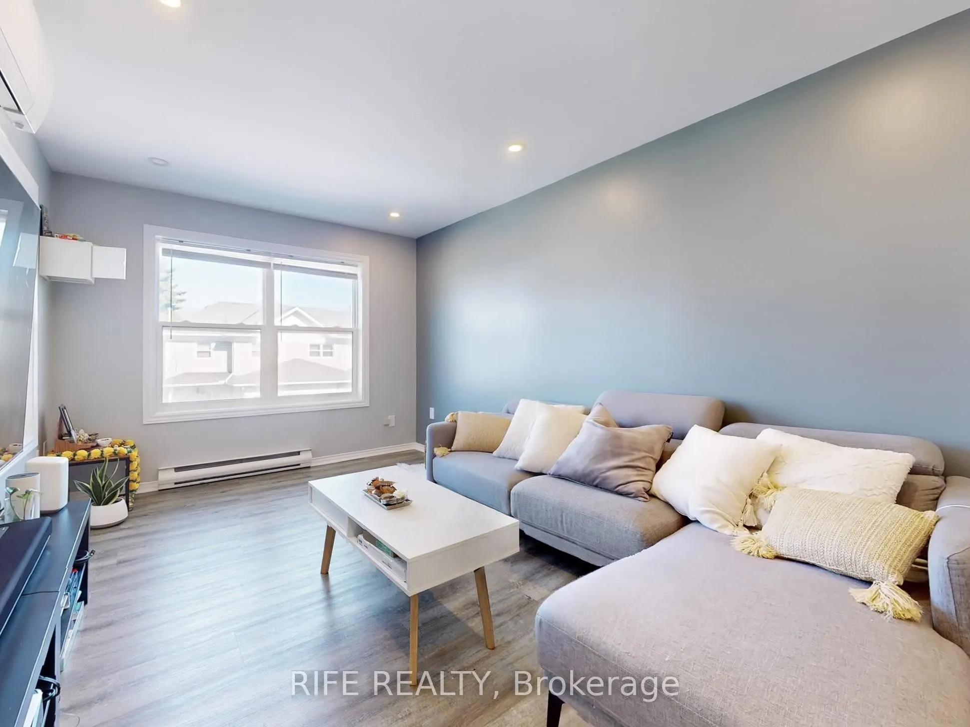 120 D'Ambrosio Drive, #34