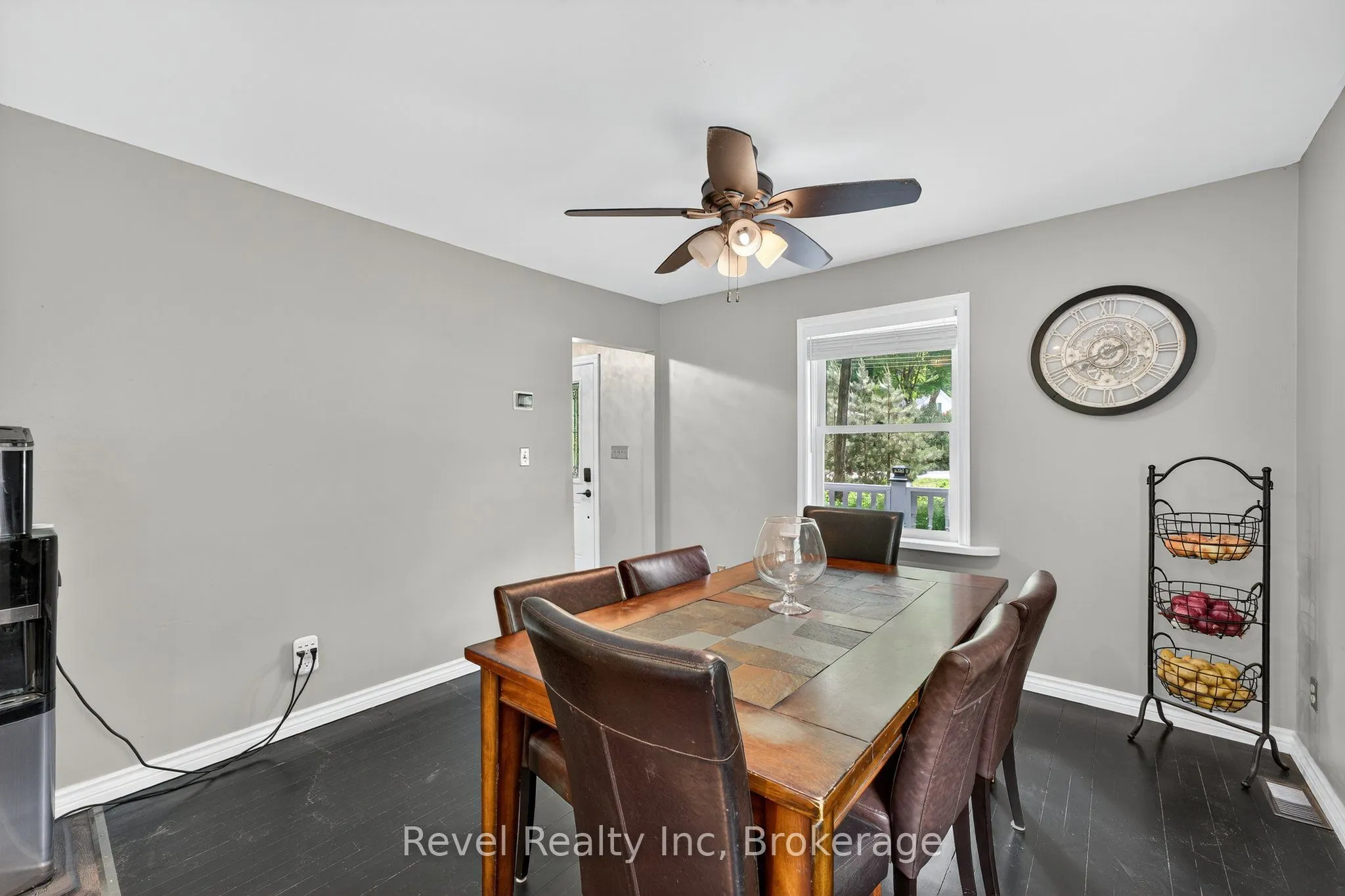 6 Bayside Road