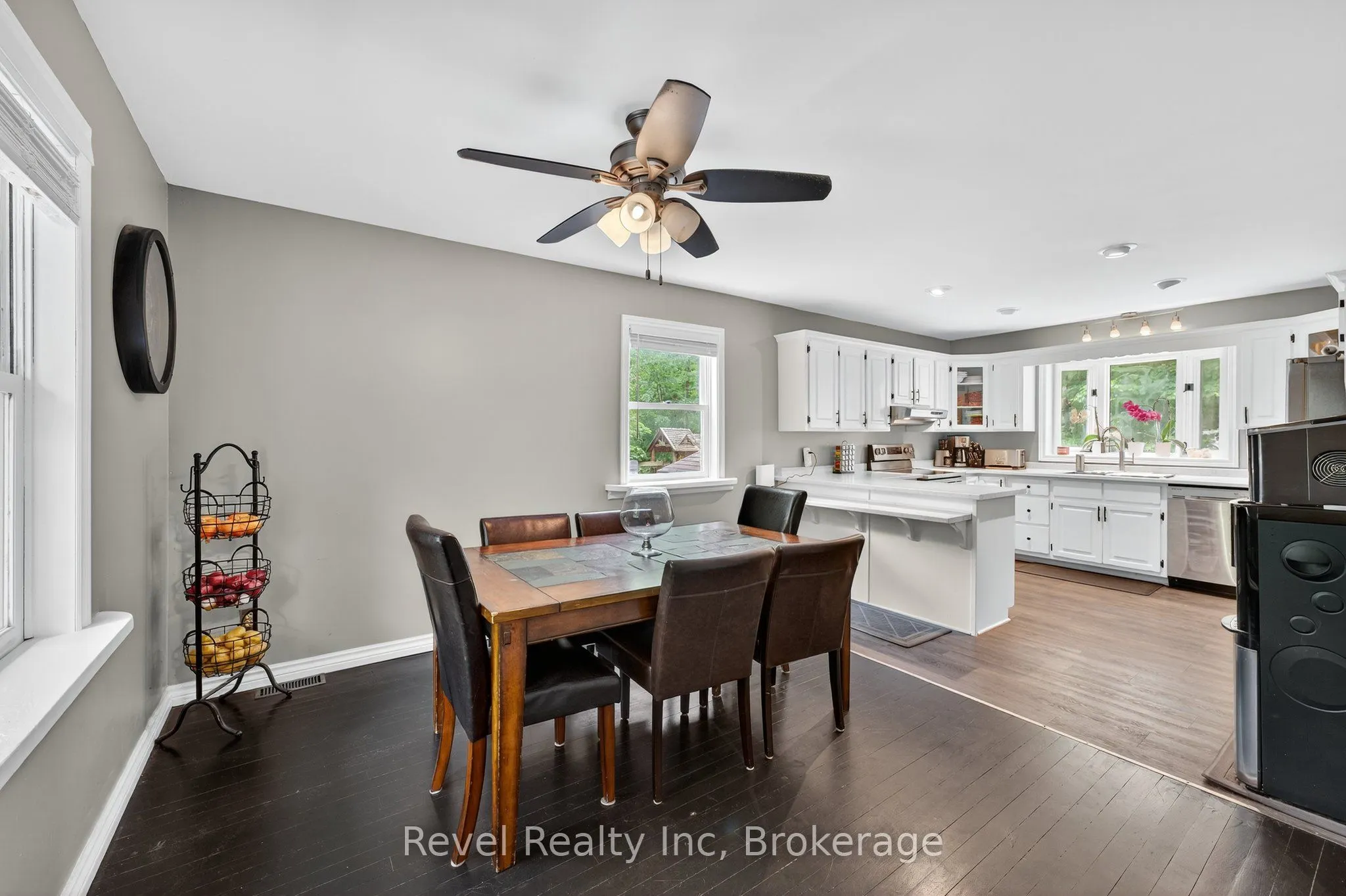 6 Bayside Road