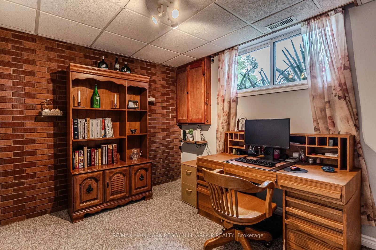 2946 Hogback Road