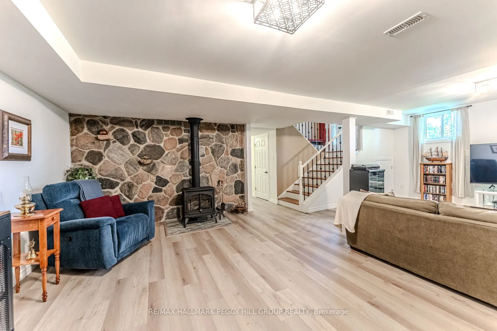 2946 Hogback Road