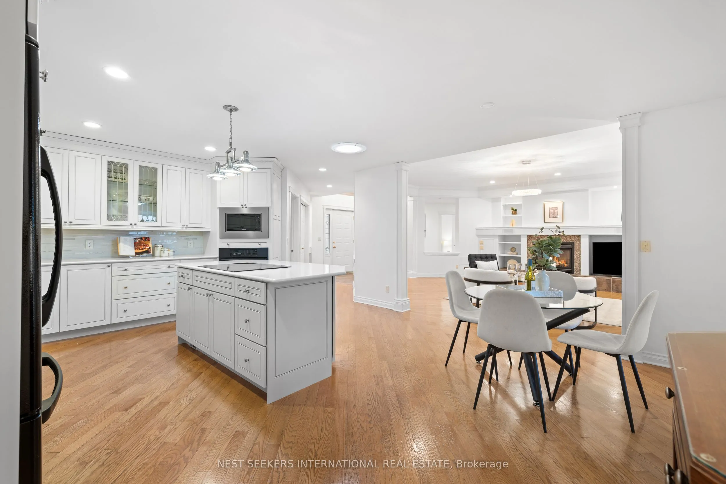 20 Tiny Beaches Road N