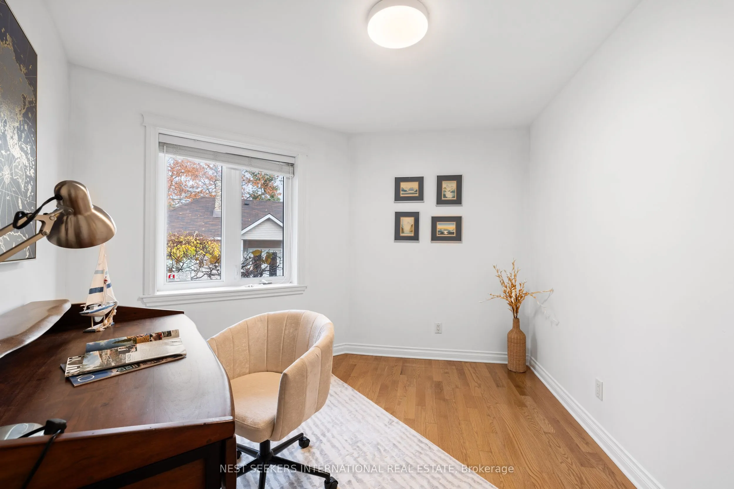 20 Tiny Beaches Road N