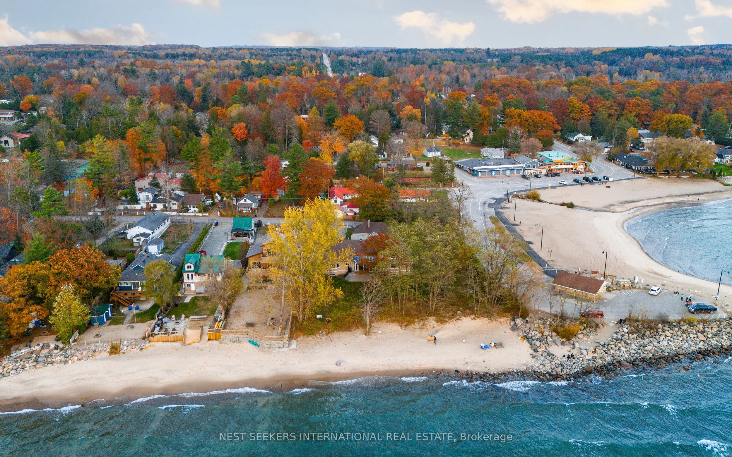 20 Tiny Beaches Road N