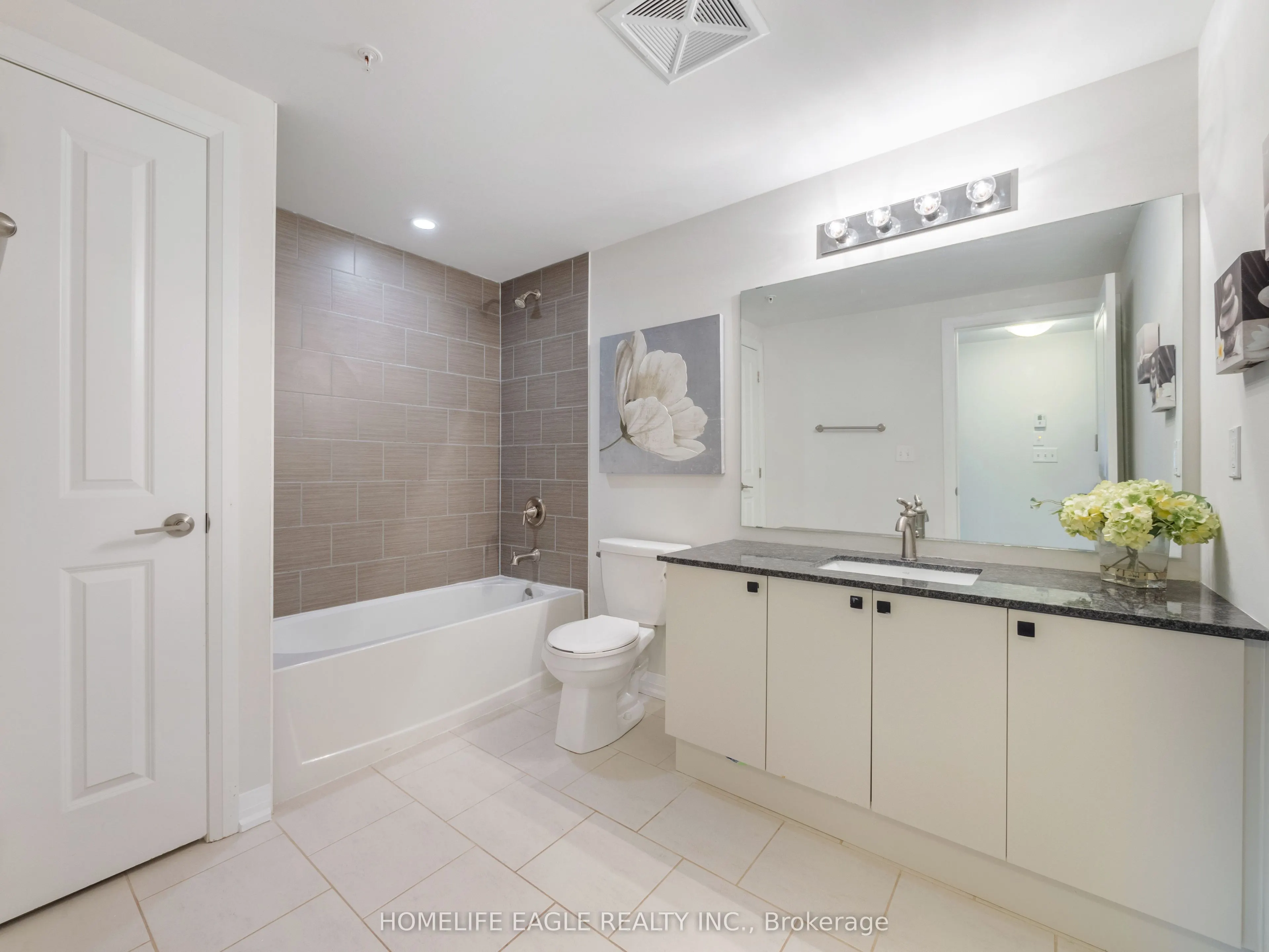 20 Koda Street, #211