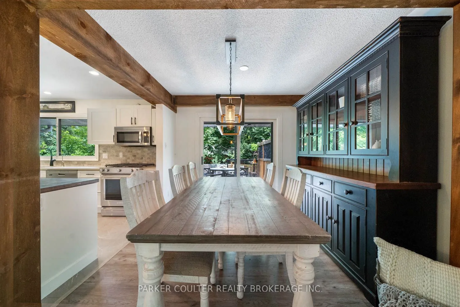 2 Noraline Avenue