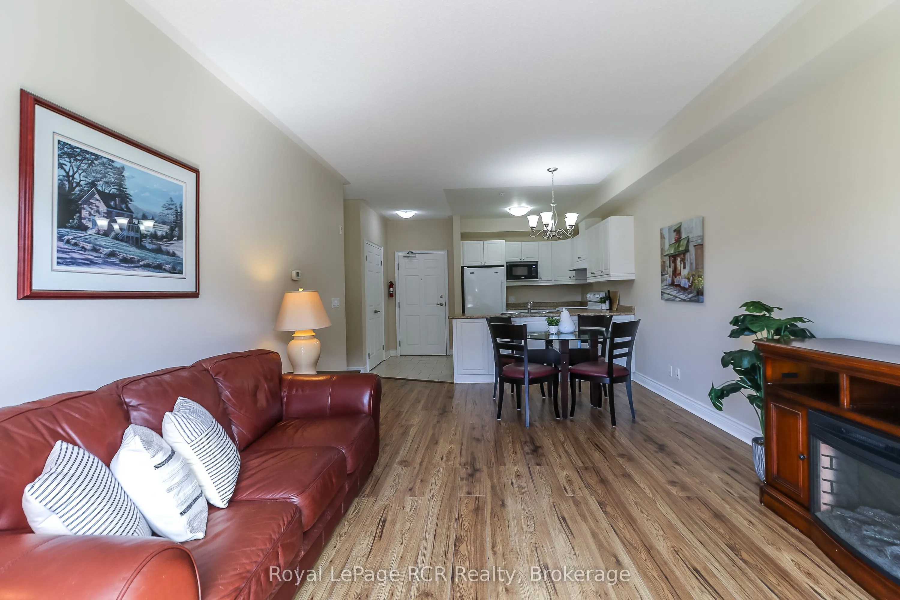 91 RAGLAN Street, #215