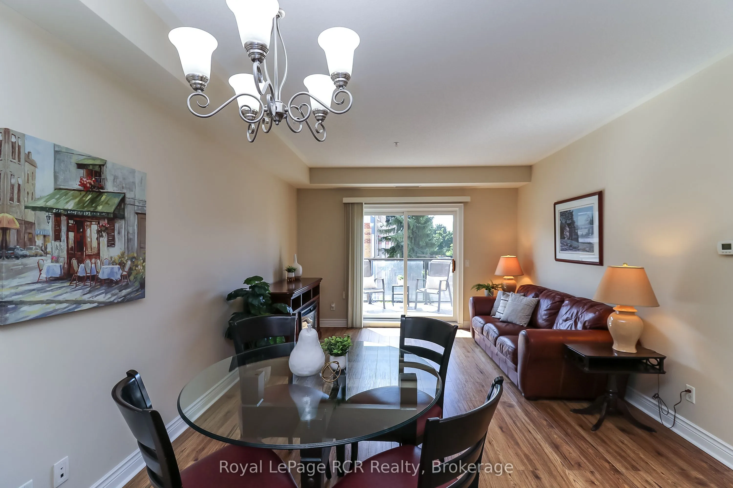 91 RAGLAN Street, #215