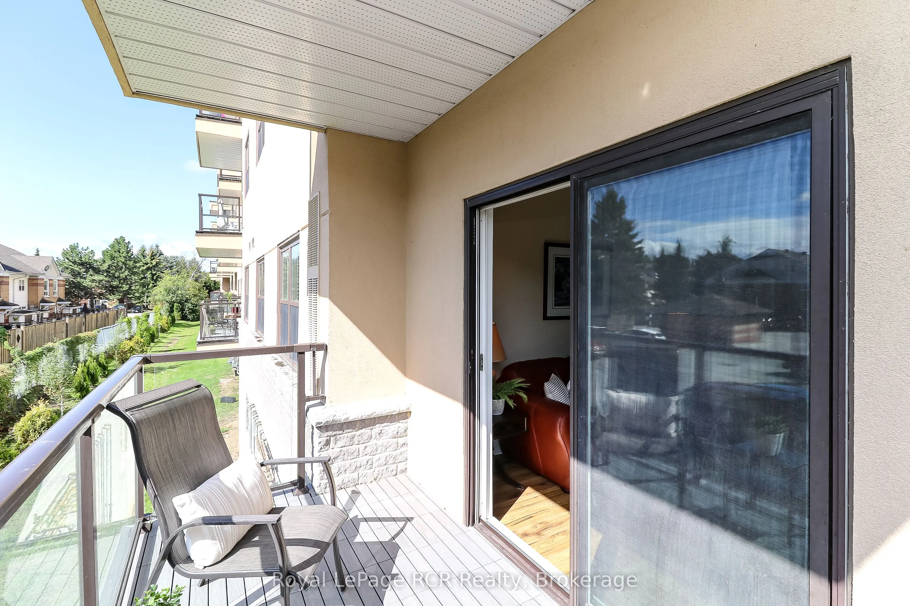 91 RAGLAN Street, #215